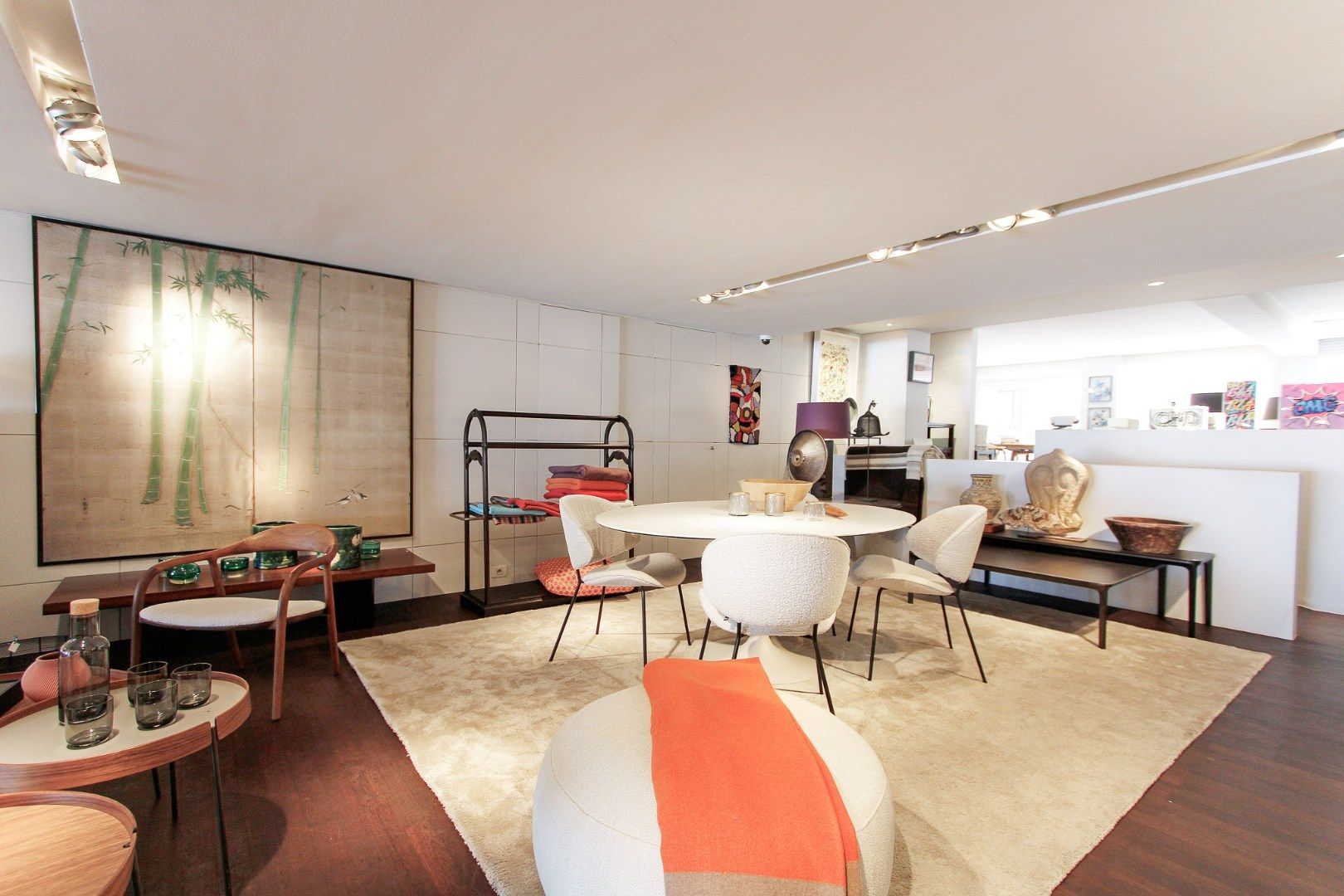 Handelsgelijkvloers met terras Zeedijk Zoute 786 te huur  foto 7