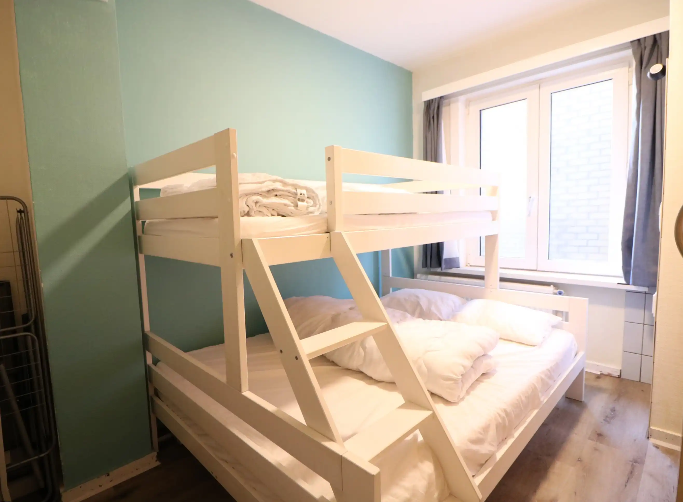 Gemeubeld 2-slaapkamerappartement met prachtig zicht op zee, gelegen op de Zeedijk van Blankenberge. foto 4