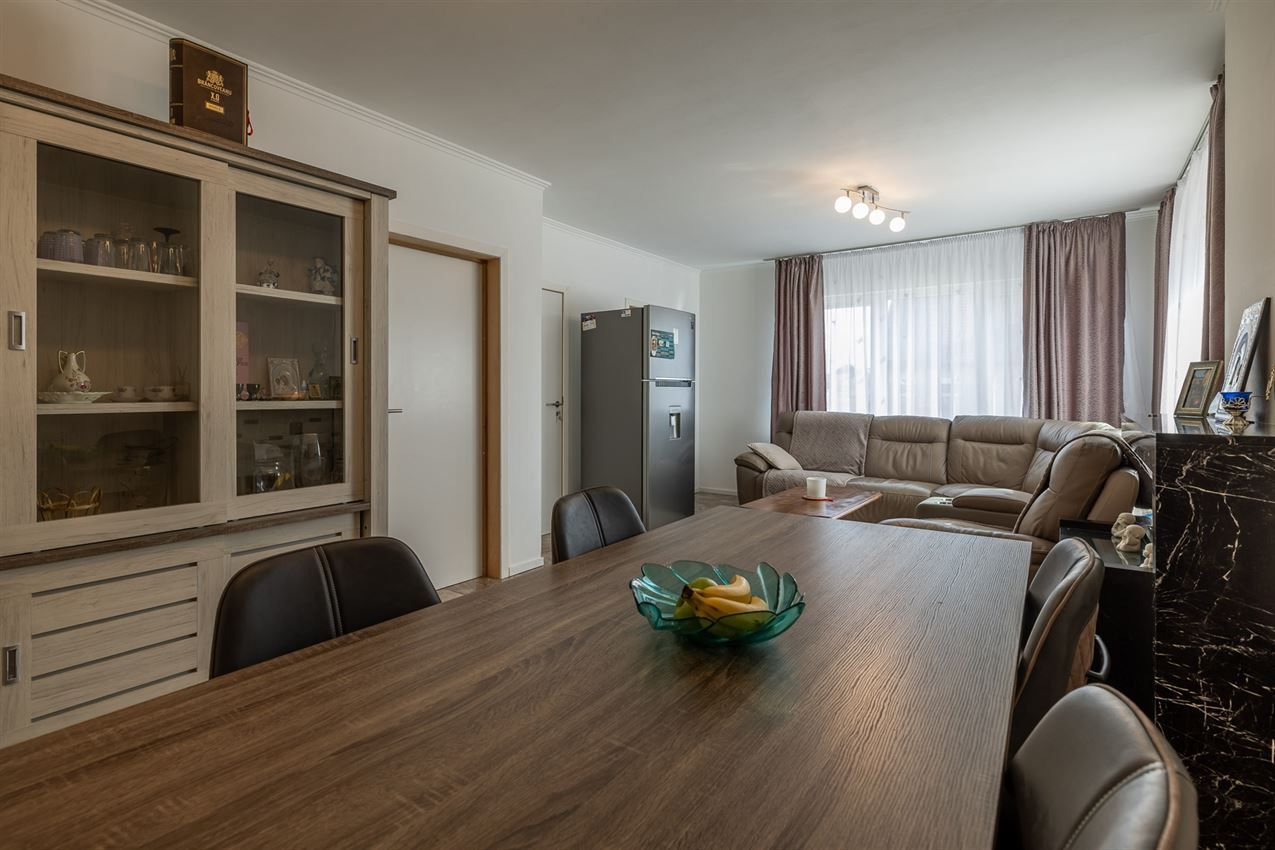 villastijl,vernieuwd in 2018, label D, mooi perceel foto 10