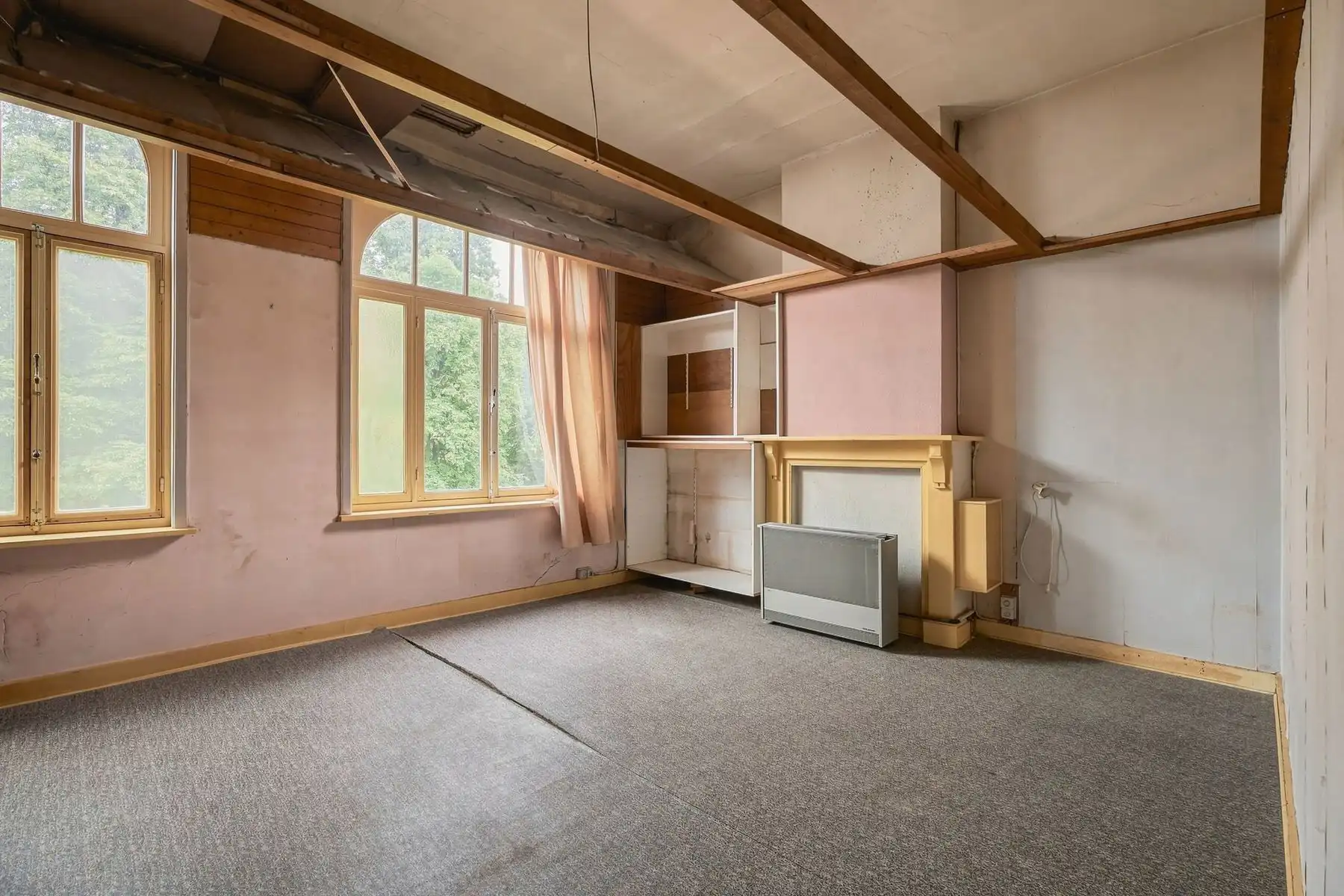 Te renoveren neoclassicistische woning op de rand van Bruge foto 15