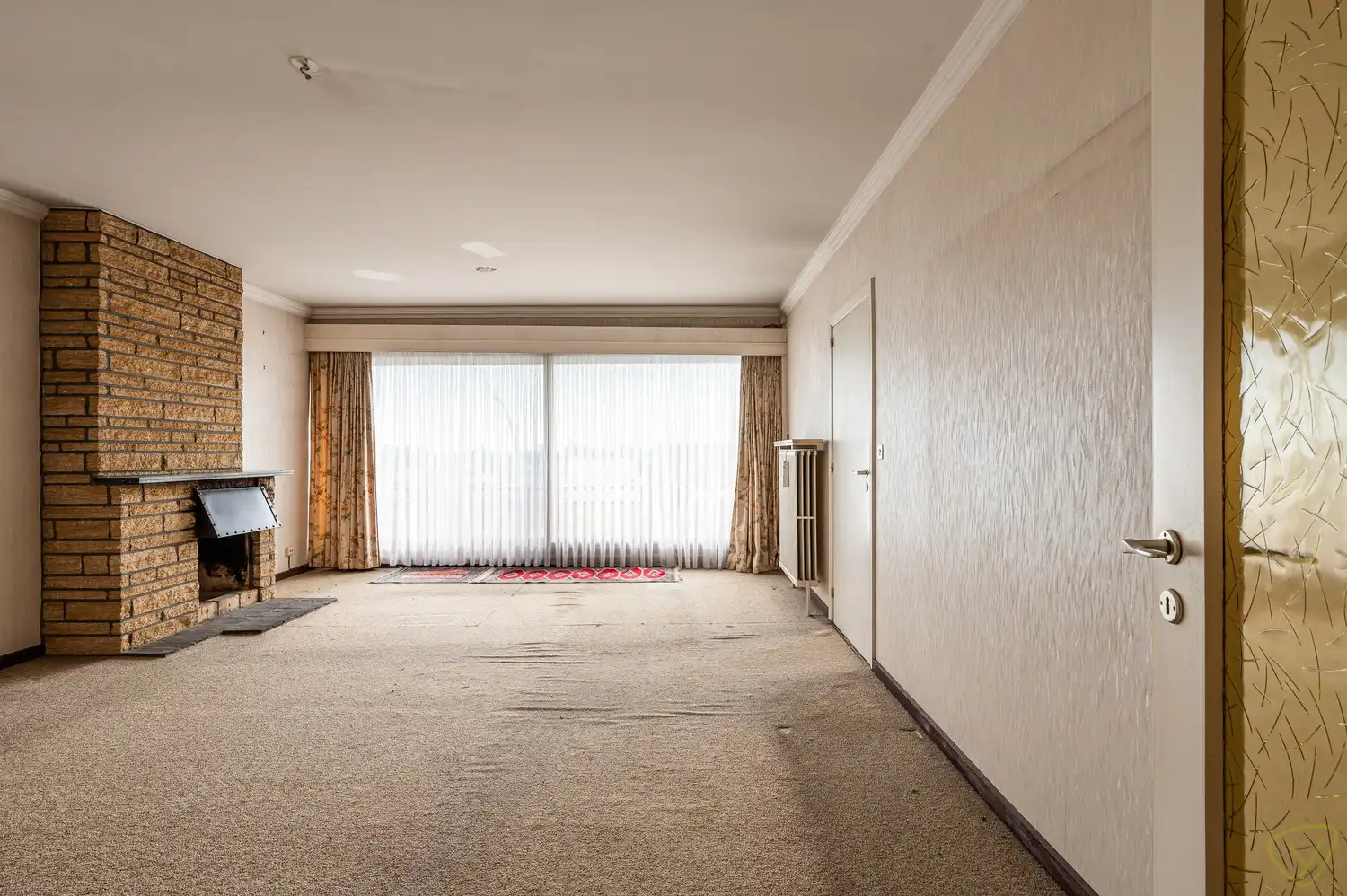 Lichtrijk appartement met twee terrassen en garage-optie in centrum Eeklo foto 3