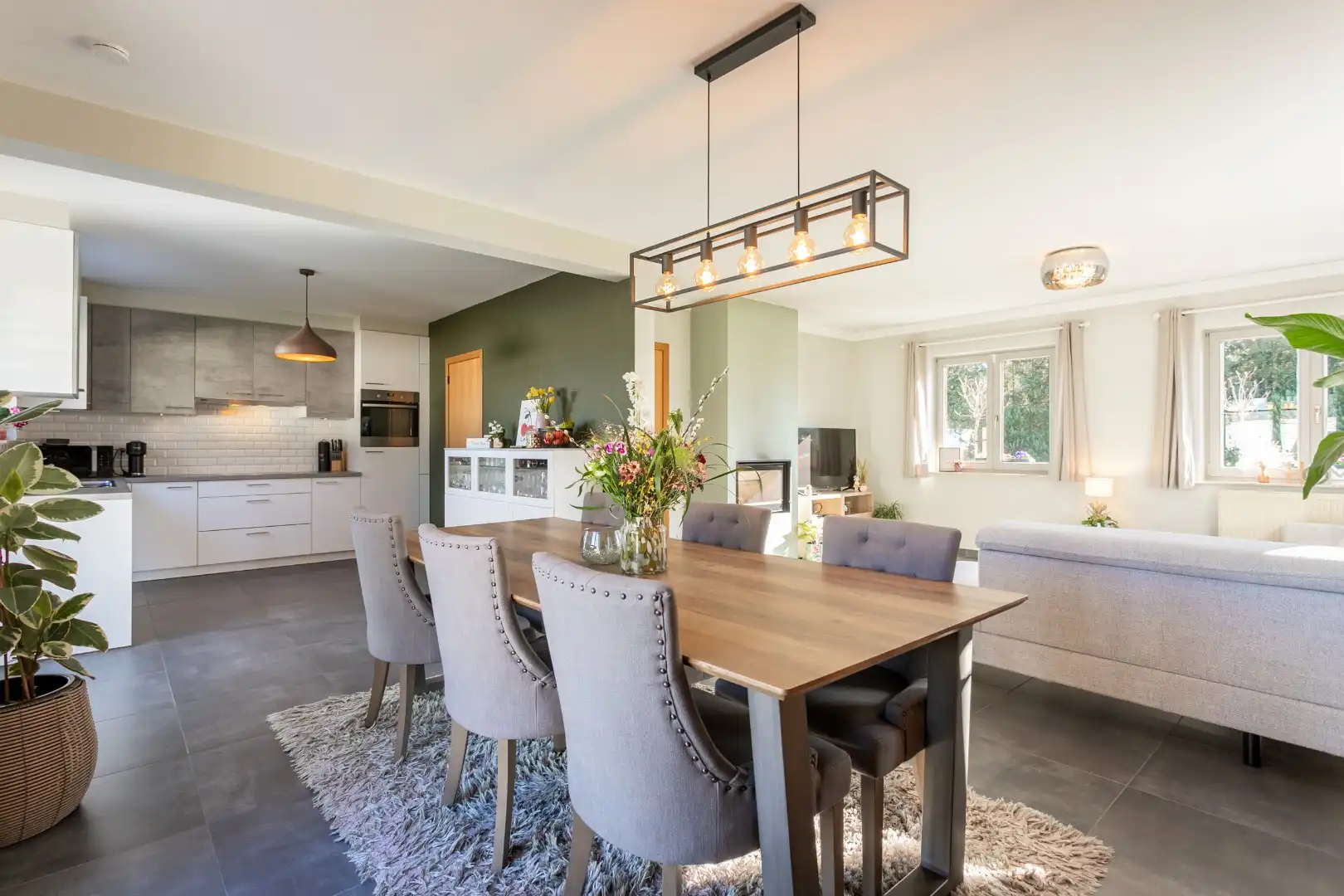 Vrijstaande woning met 4 slpks, zuidgerichte tuin en garage foto 11