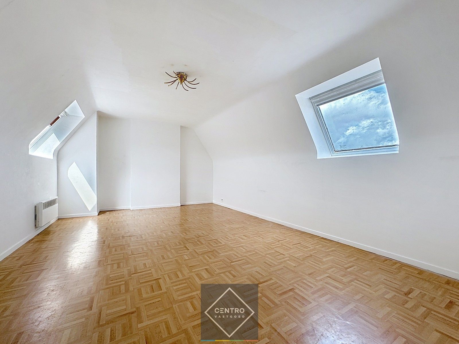 Ruim appartement met 3 slpks én garagebox te Maldegem! foto 11