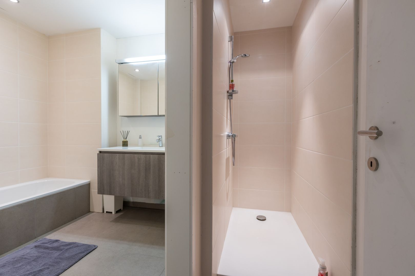 Instapklaar appartement met 3 slaapkamers te Nieuwpoort-Stad. foto 12