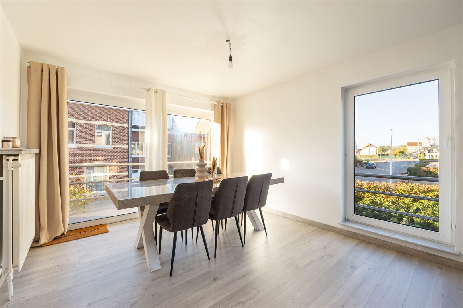 Goed gelegen appartement. Instapklaar! foto 5