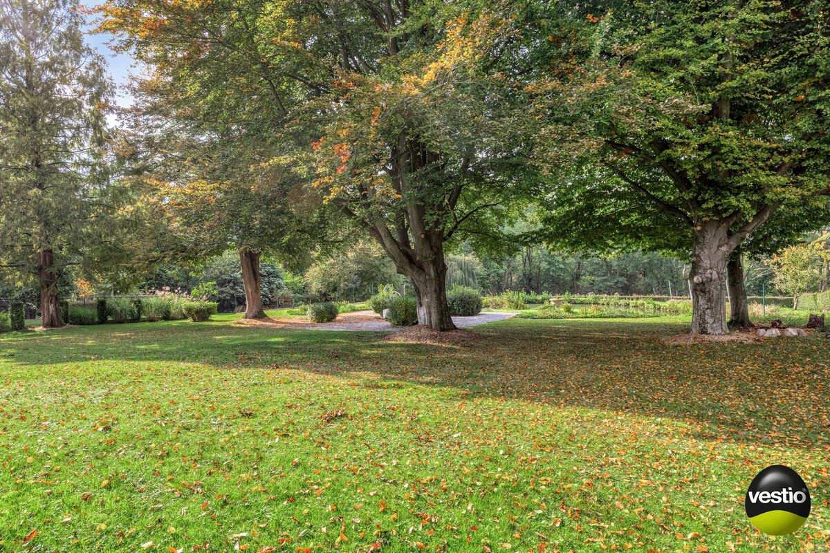 RUIME RESIDENTIEEL GELEGEN VILLA OP 46A89CA NABIJ CENTRUM BILZEN. foto 52