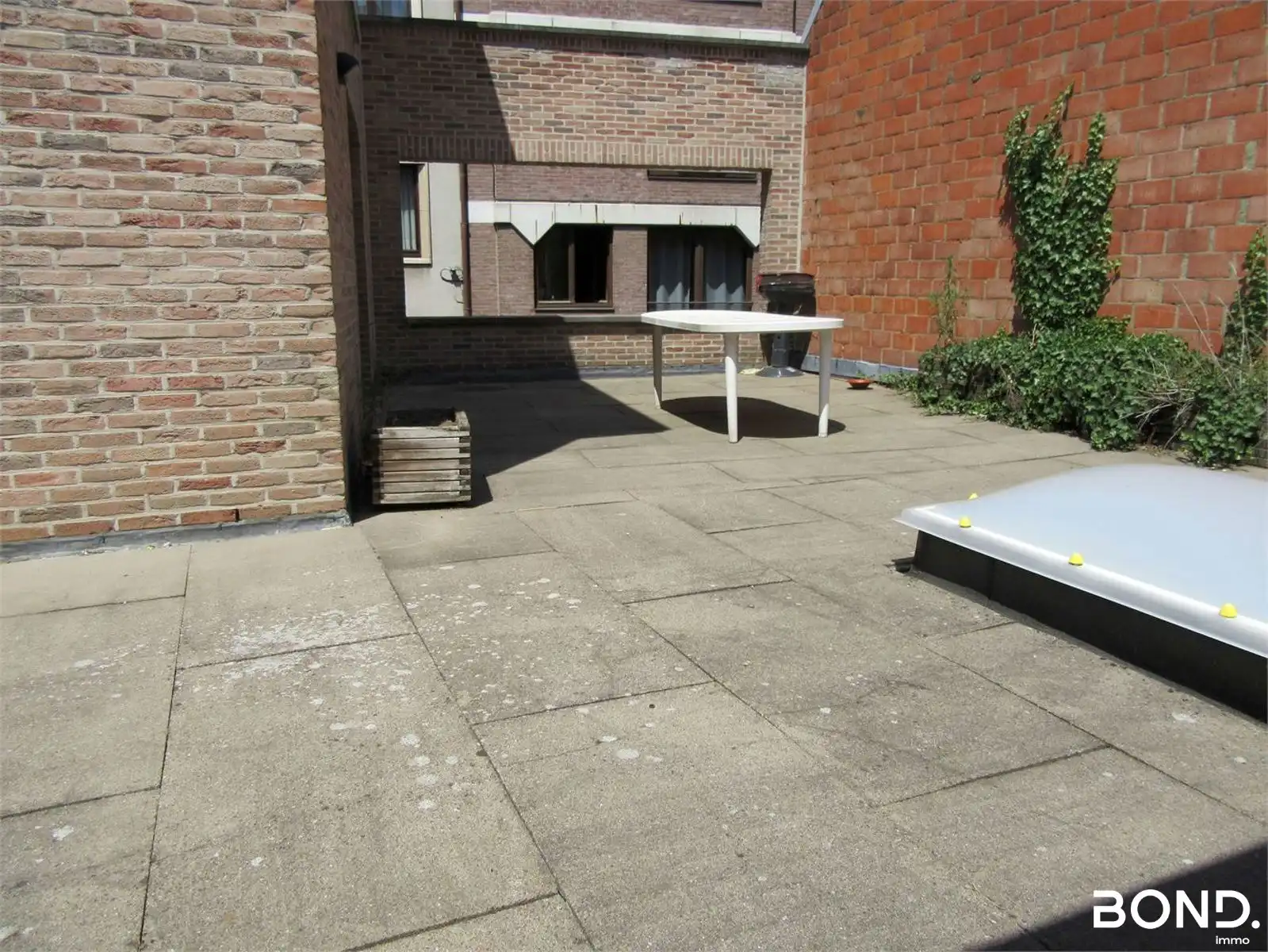 Zeer ruime STUDENTEN studio  met terras te huur in Leuven centrum foto 8