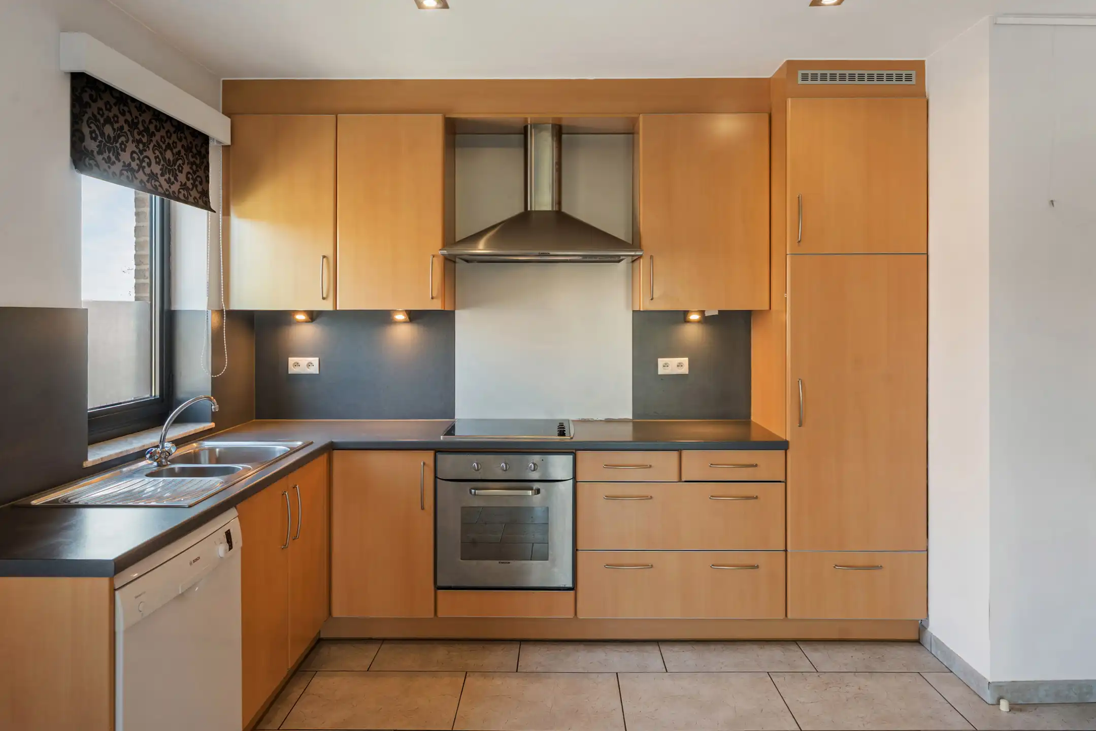 Duplex appartement met inpandige garage te Millen. foto 4