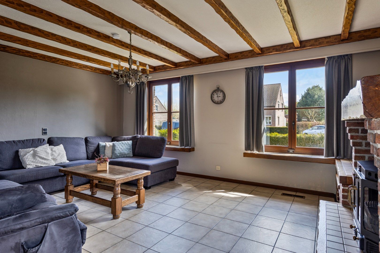 Onderkelderde woning met 4 slpks op 862 m² in een doodlopende straat te OLV Olen ! foto 7