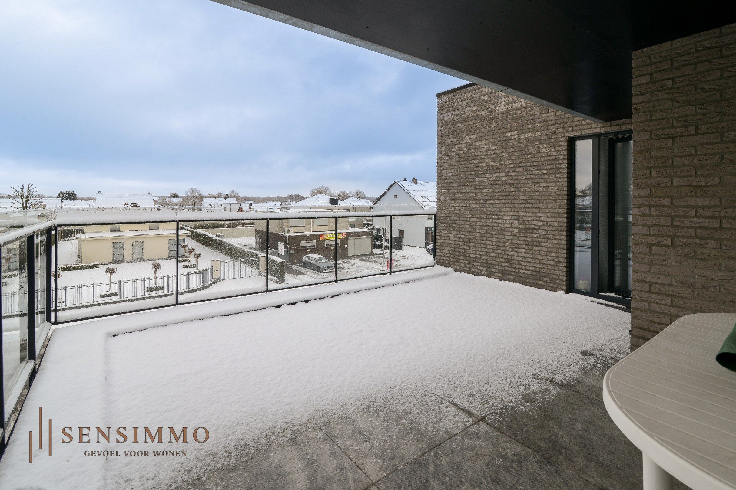 Tweeslaapkamer appartement met terras, parking en kelderberging foto 11