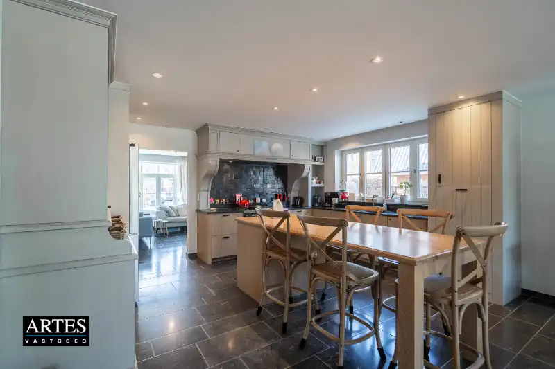 Karaktervolle woning met moderne luxe foto 16