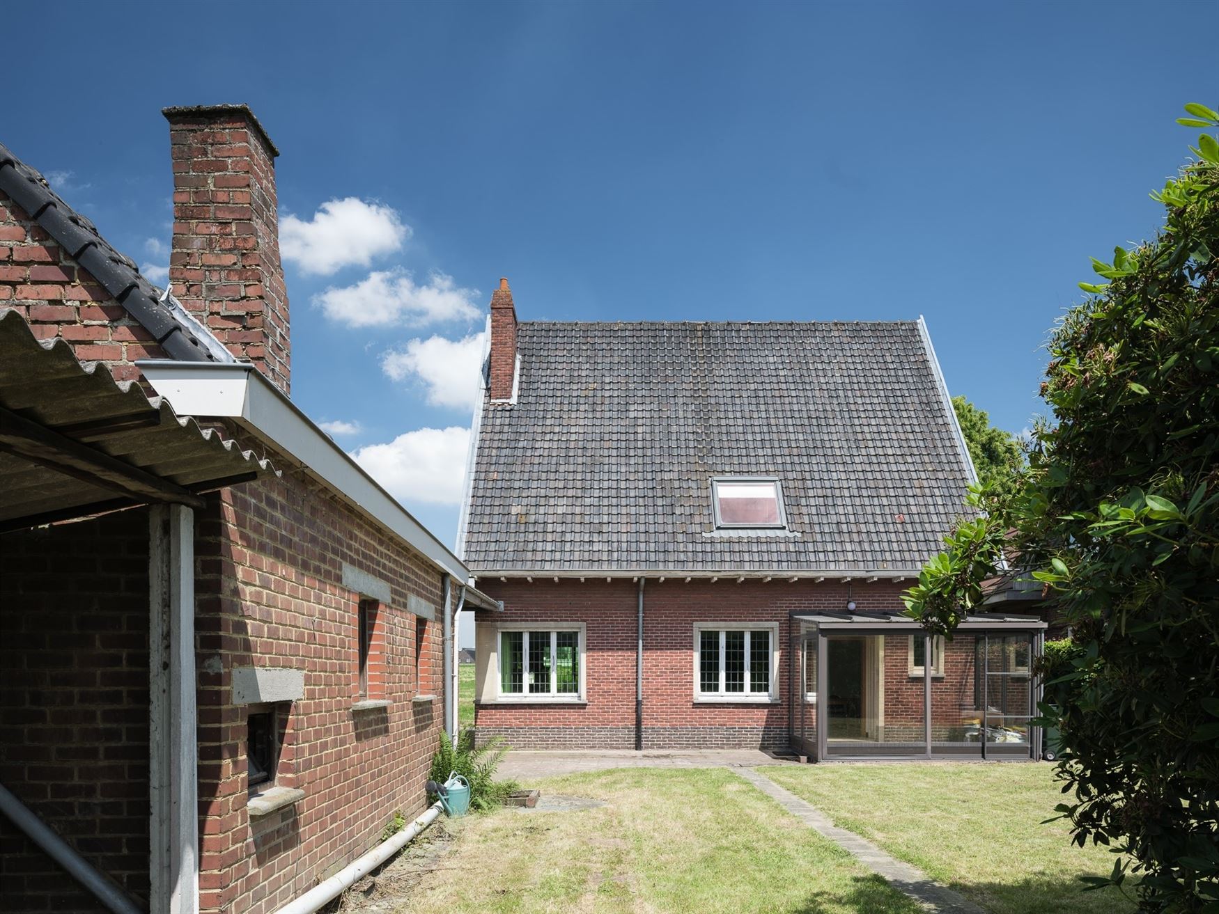 Karaktervolle gezinswoning met zonnige tuin foto 2