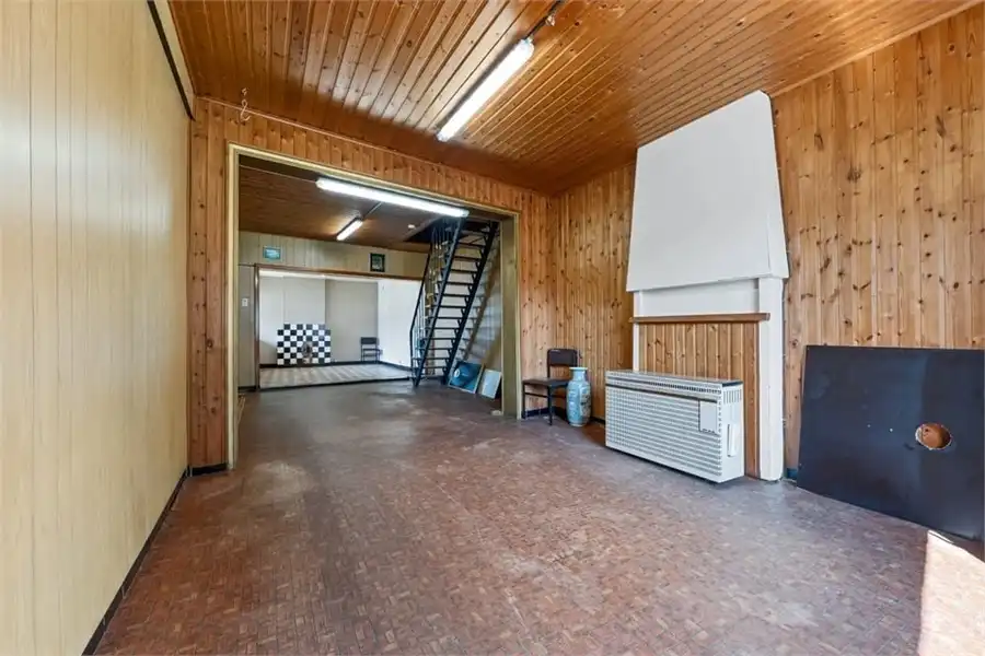 2 TE RENOVEREN WONINGEN+ 16 GARAGES OP EEN PERCEEL VAN 9A87 foto 5