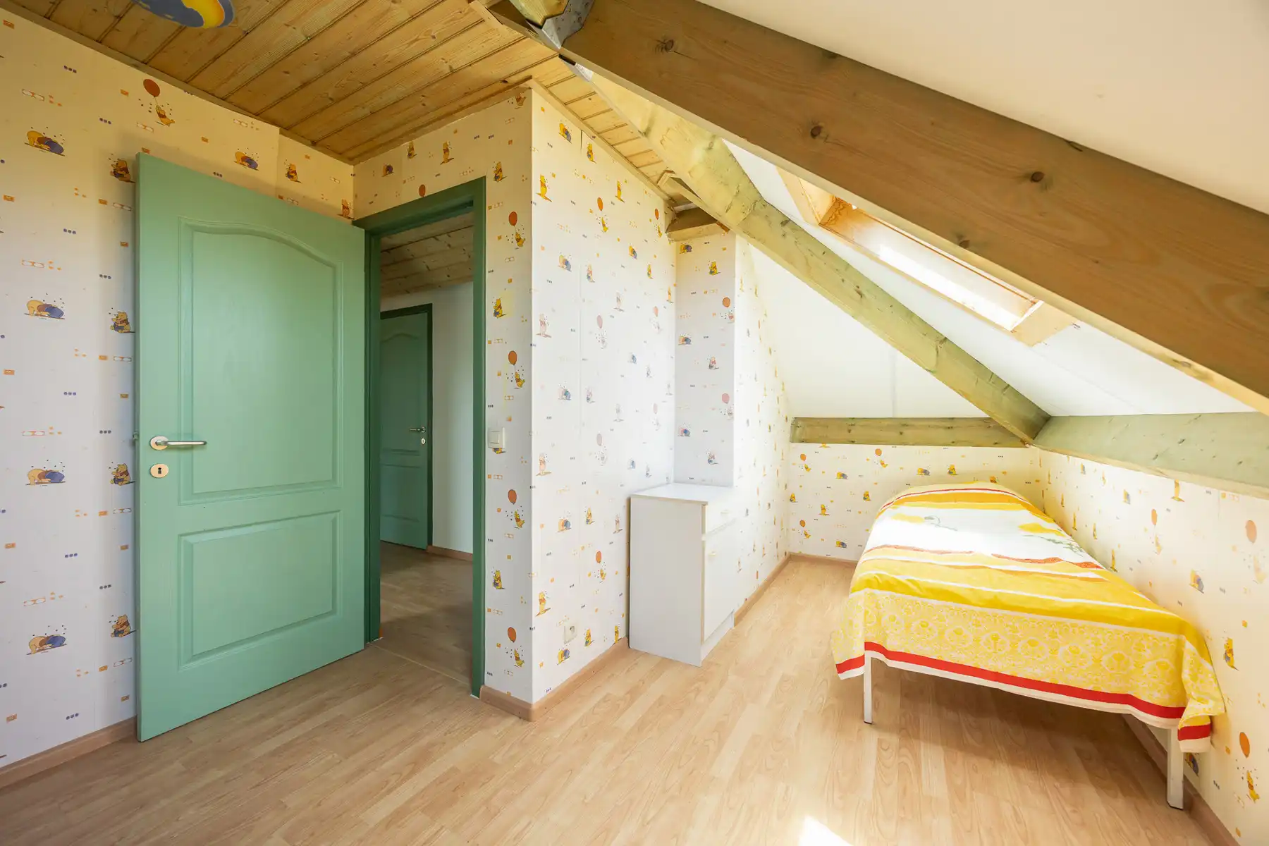 Instapklare eengezinswoning met 4 slaapkamers op een perceel van 1.296m².  foto 15