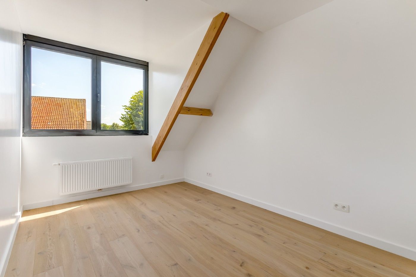Rustig gelegen nieuwbouwwoning met 3 slpk. en toffe tuin foto 15