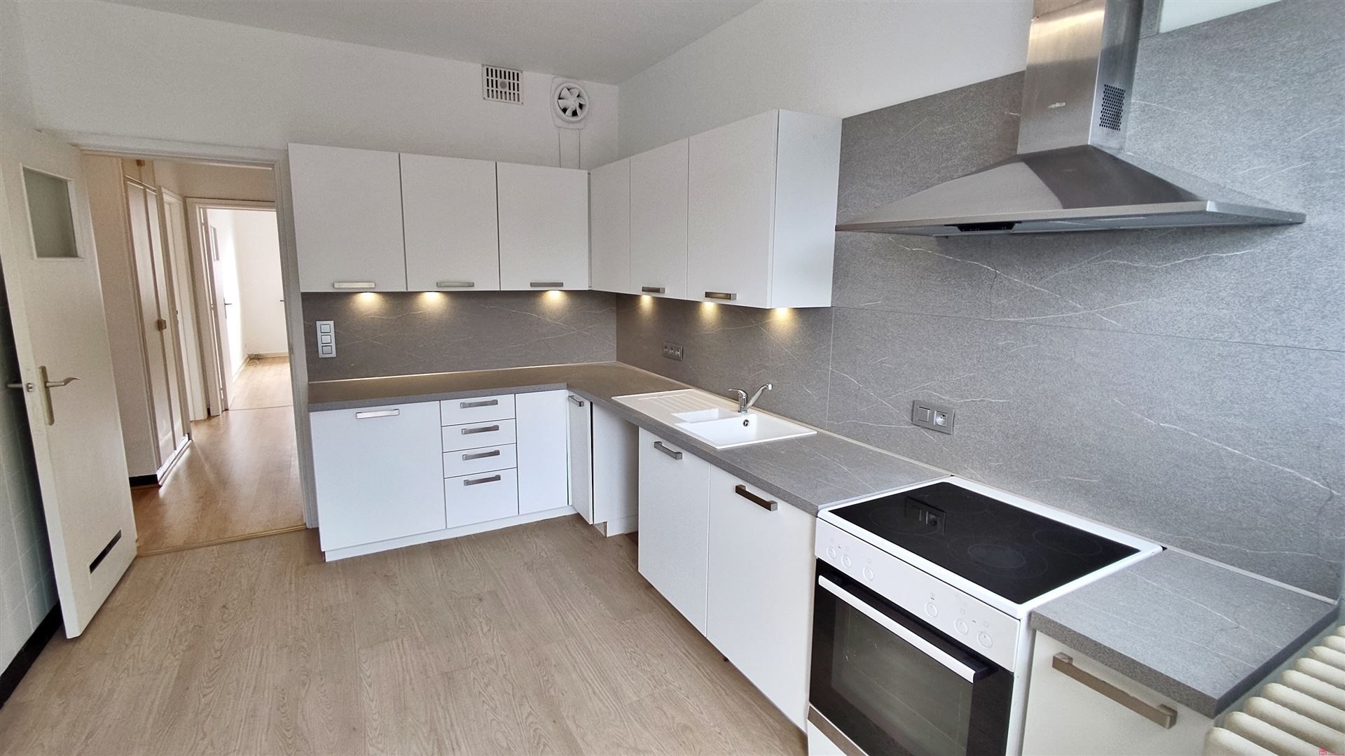 Ruim appartement in mooie omgeving foto 5