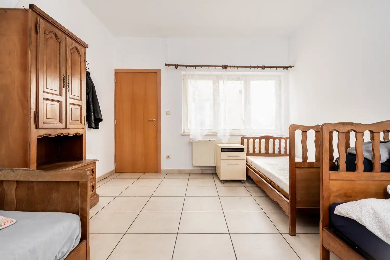 Lichtrijk appartement op de dakverdieping foto 6