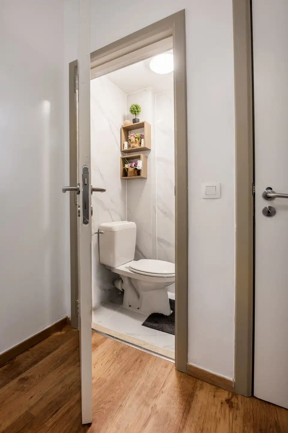 Zeer mooi gelijkvloers appartement met 2 slpk, tuin en grote garage foto 10