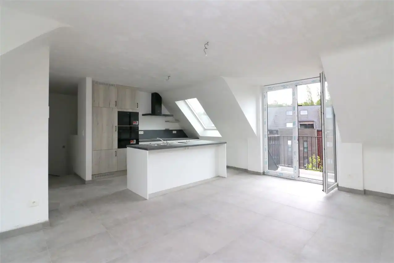 Uniek penthouse in centrum Aarschot met 1 slpk. parking en terras foto 15