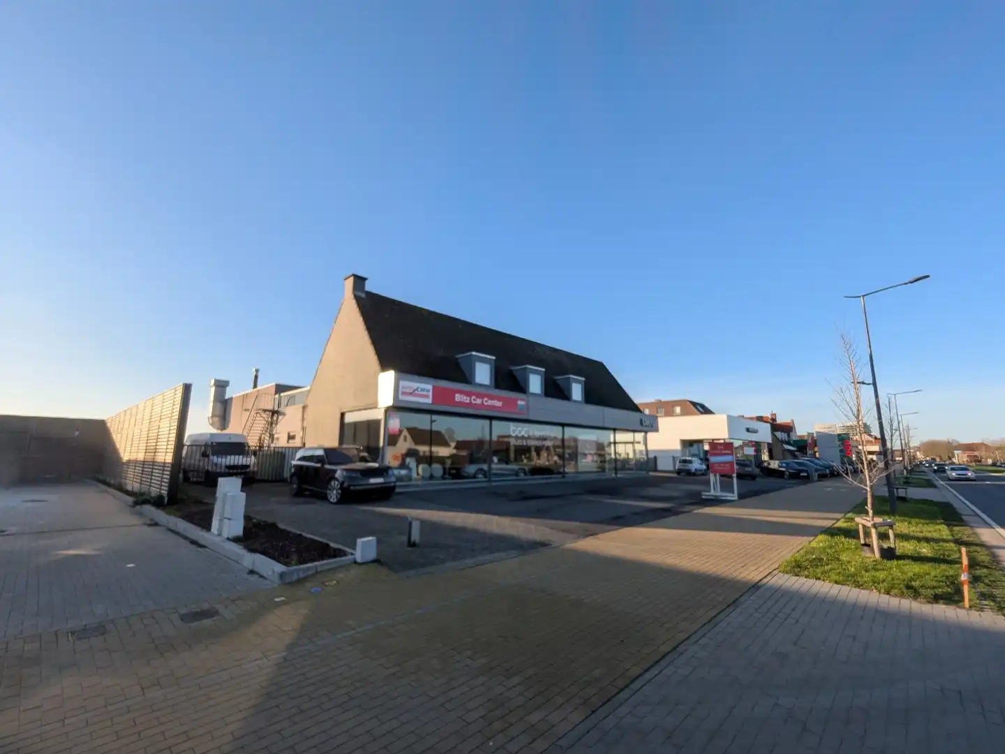 Uitzonderlijke kantoor- of commerciële ruimte op de eerste verdieping in architectonisch gebouw. foto 8