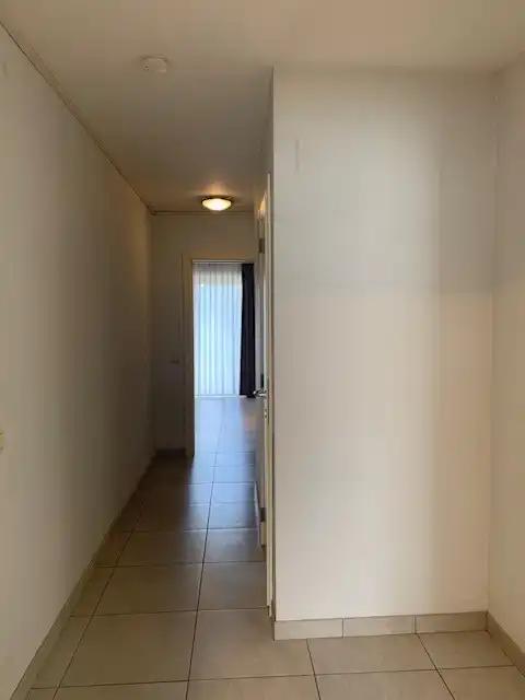 Zeer ruim, gezellig ingericht en lichtrijk appartement foto 10