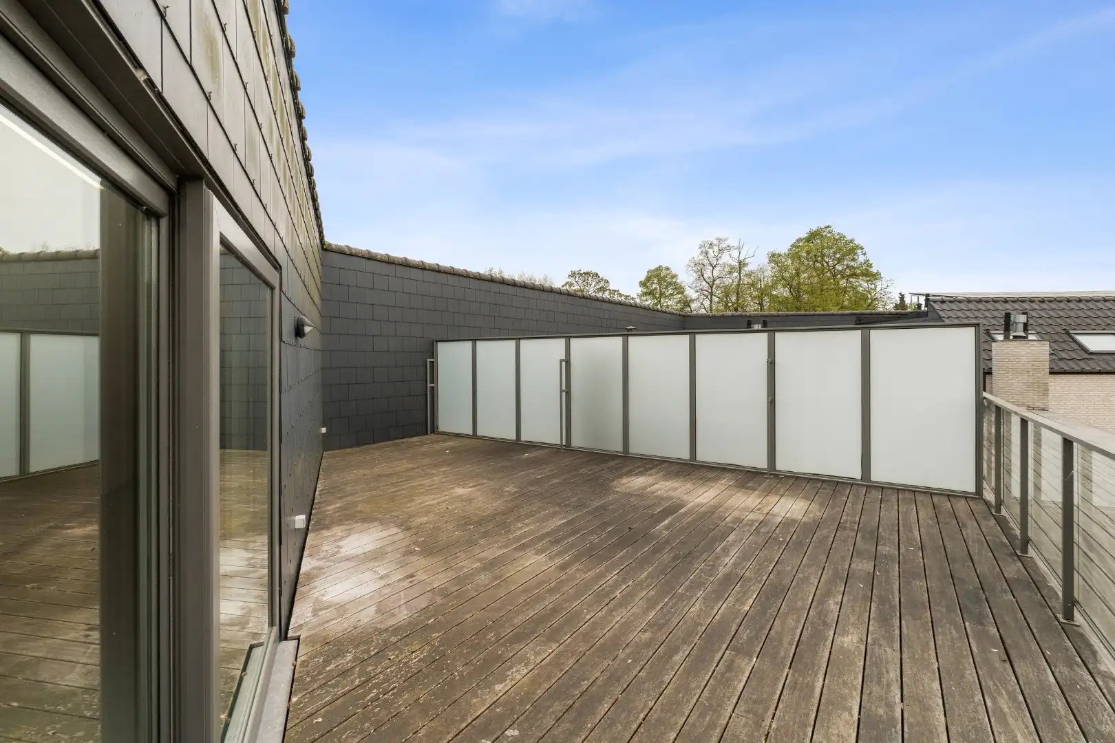 Recent duplex-appartement te huur in Gent (Mariakerke) – ruim, lichtrijk en kwalitatief afgewerkt foto 14