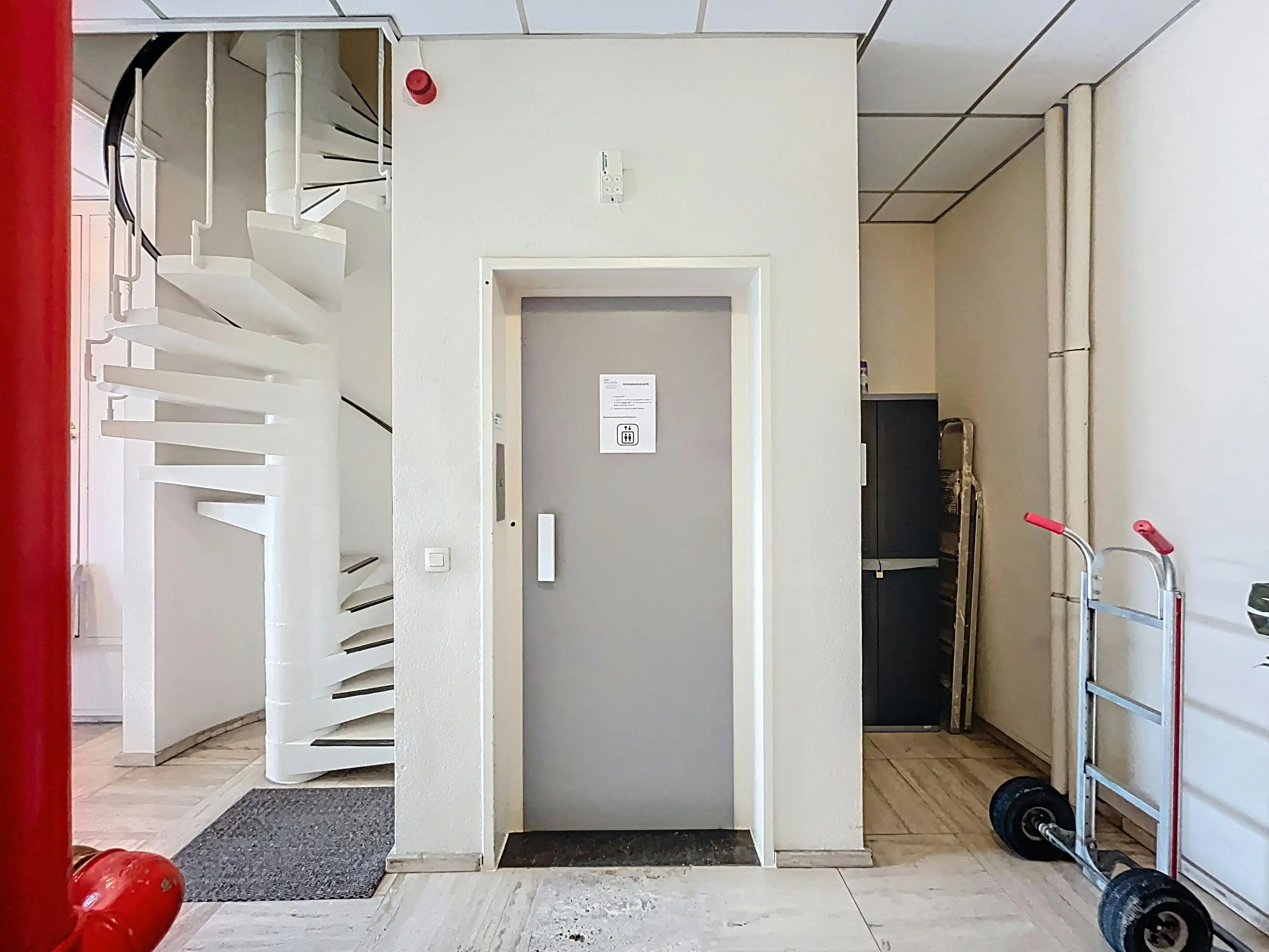 Appartement met 2 slaapkamers en garage te koop in Waarschoot foto 17