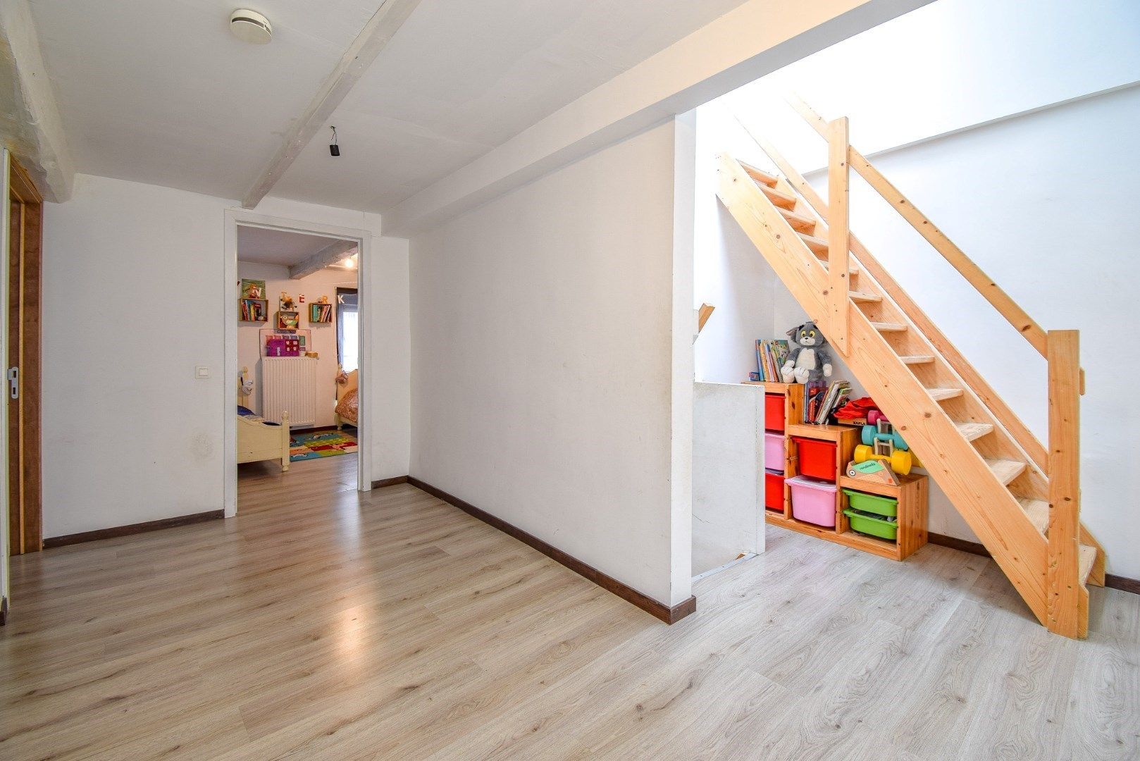 Stadswoning met 5 slaapkamers foto 4
