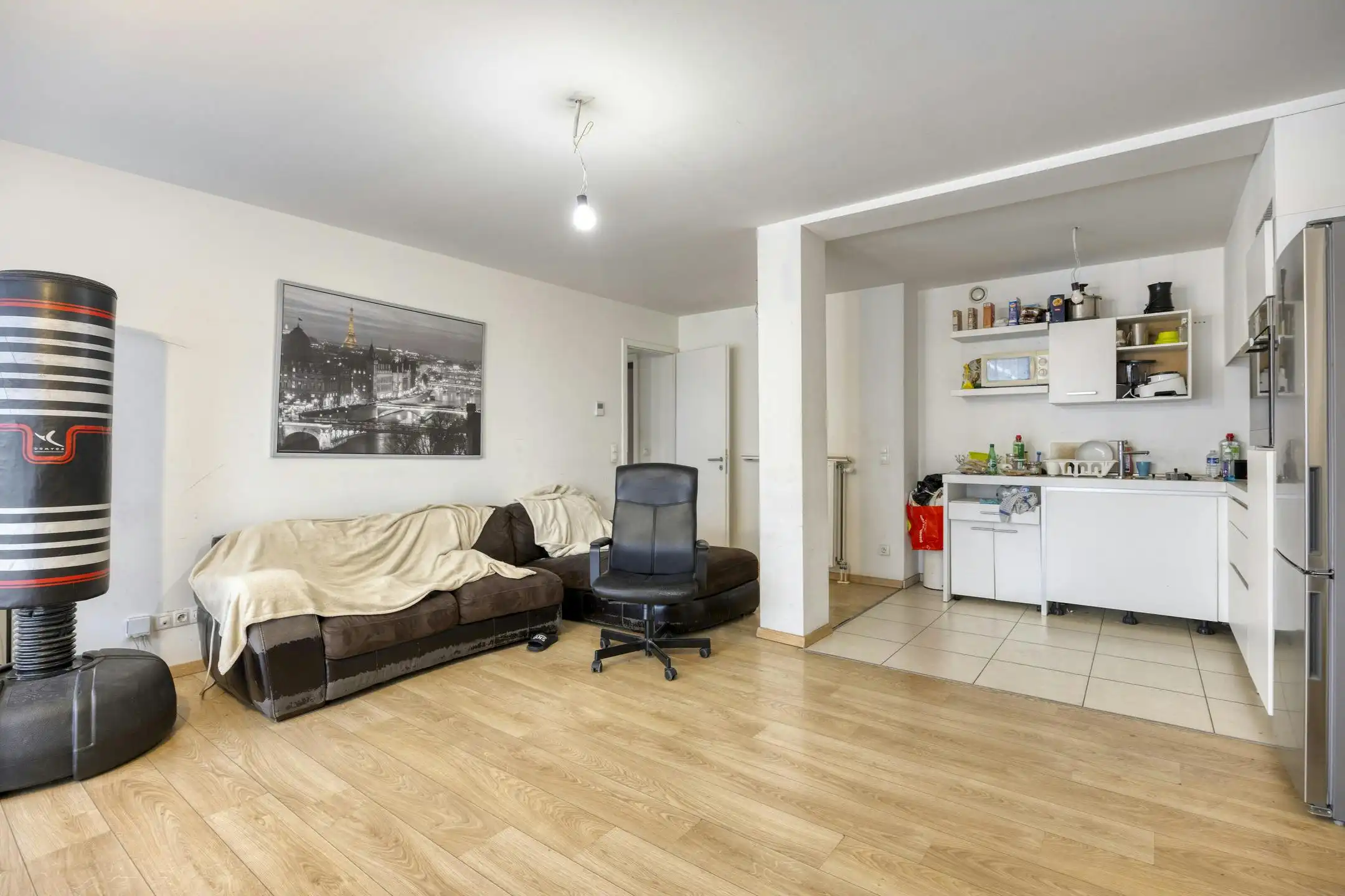 Ruim appartement met twee slaapkamers in centrum Brussel foto 3