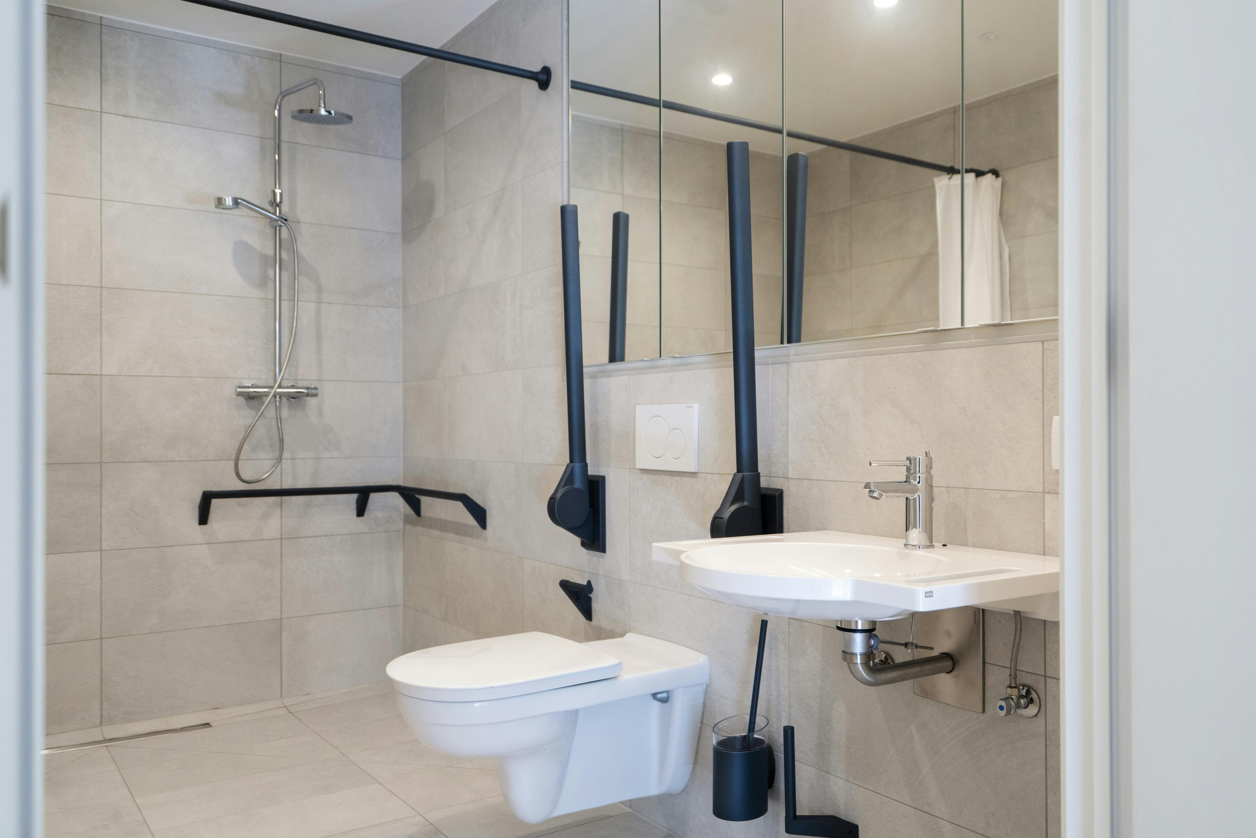 Verzorgde assistentiewoning met terras en uitzicht te Zwevegem foto 8