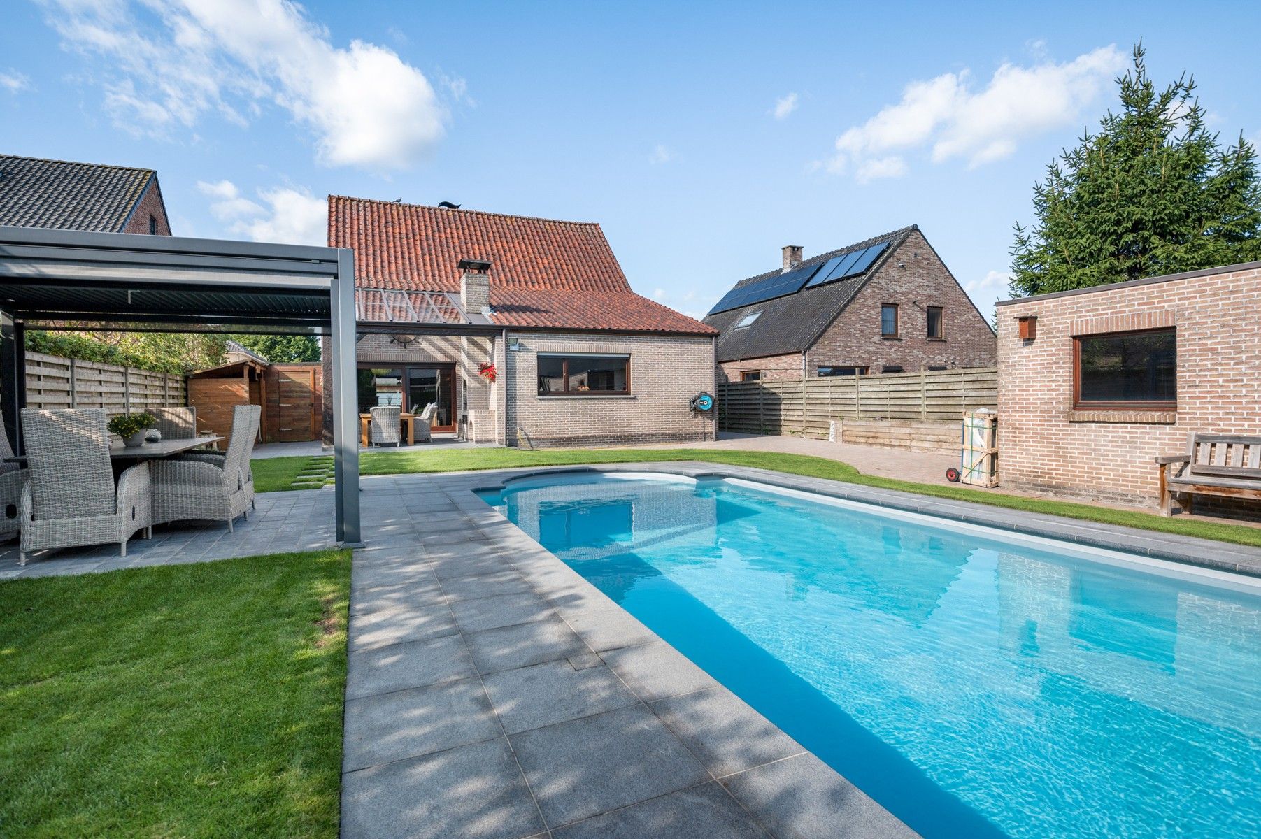 Uitstekend gelegen en energiezuinige woning foto 7