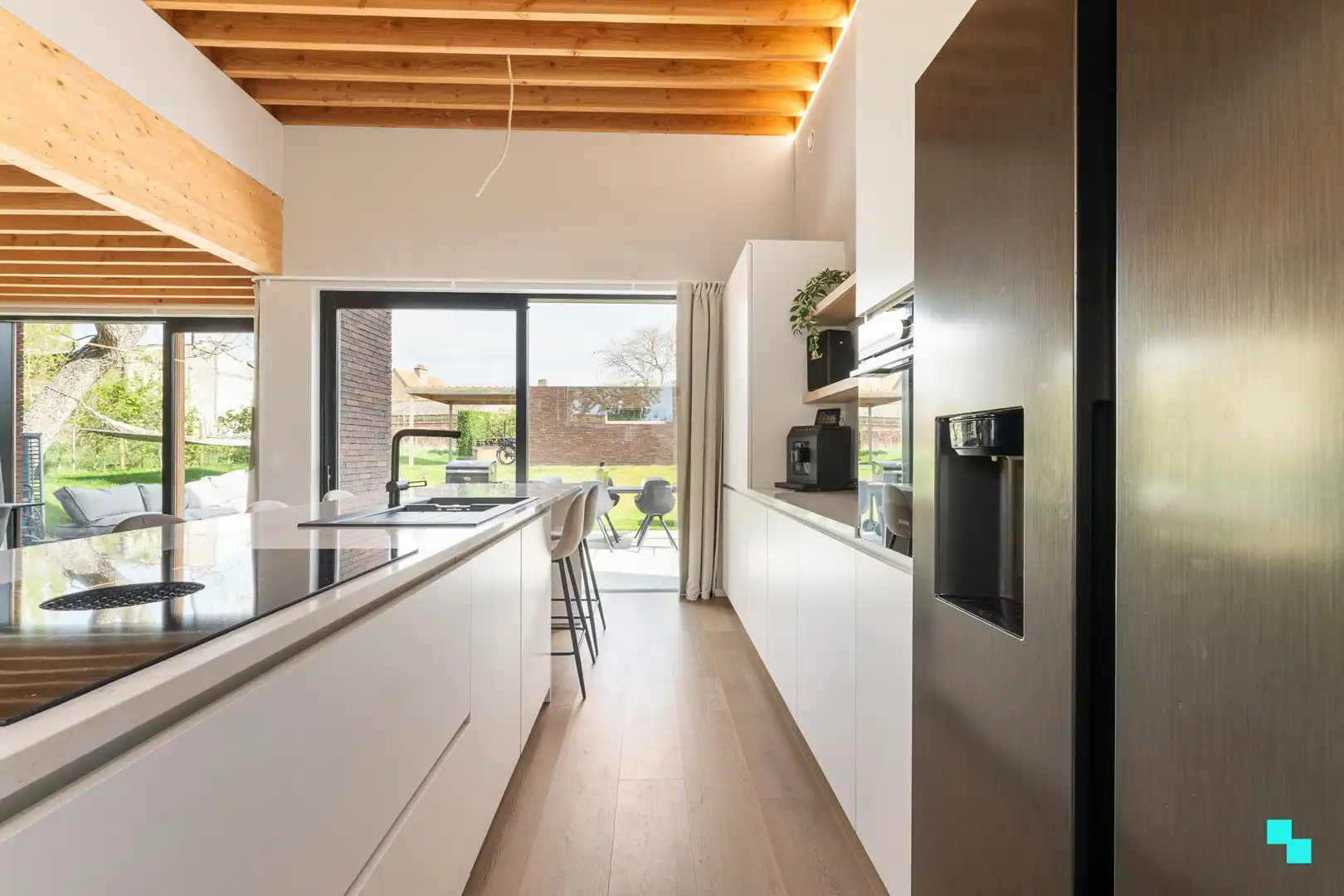 Architecturale (quasi)nieuwbouwwoning op rustige verkaveling te Lendelede foto 7