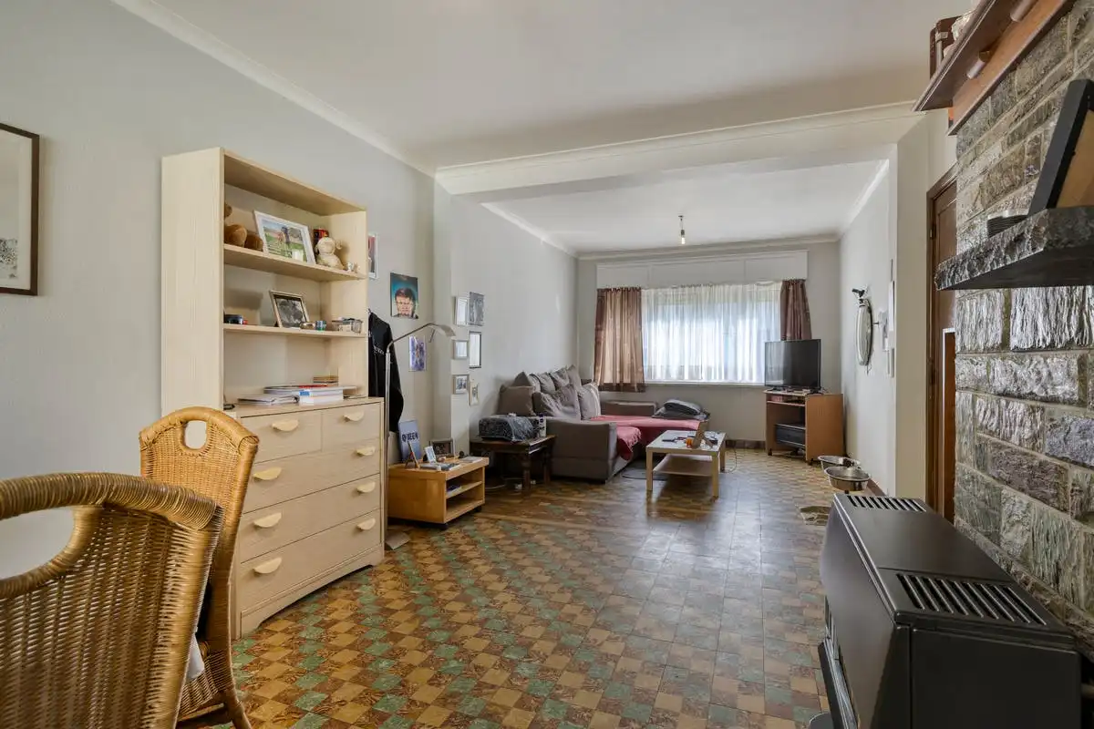 Woning met 2 slaapkamers, garage en tuin te koop in Kortrijk foto 6