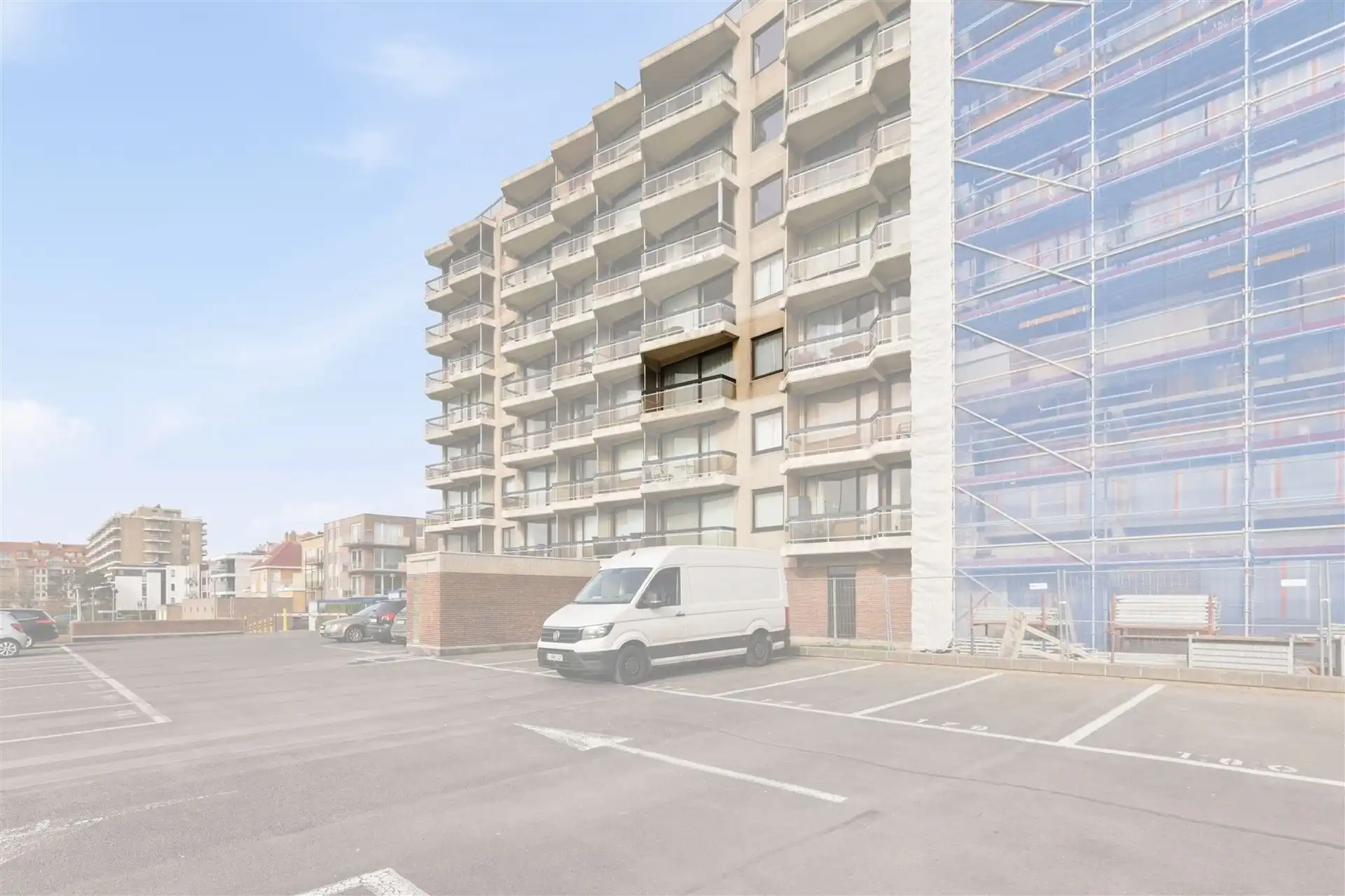 ZONNIG / VLAK AAN ZEEDIJK foto 16