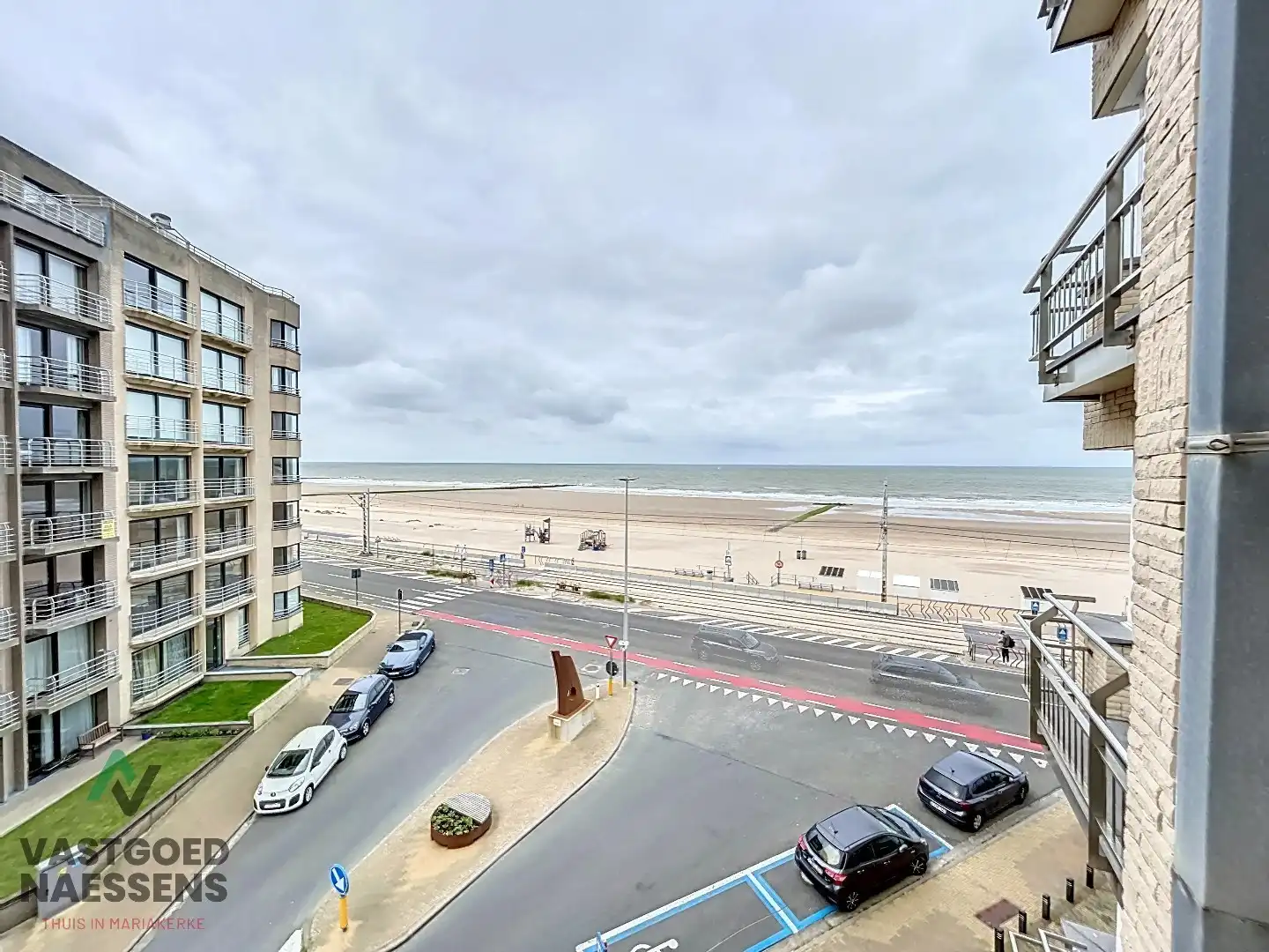 INSTAPKLAAR 2 SLPK APP - ZIJDELINGS ZICHT OP ZEE foto 17