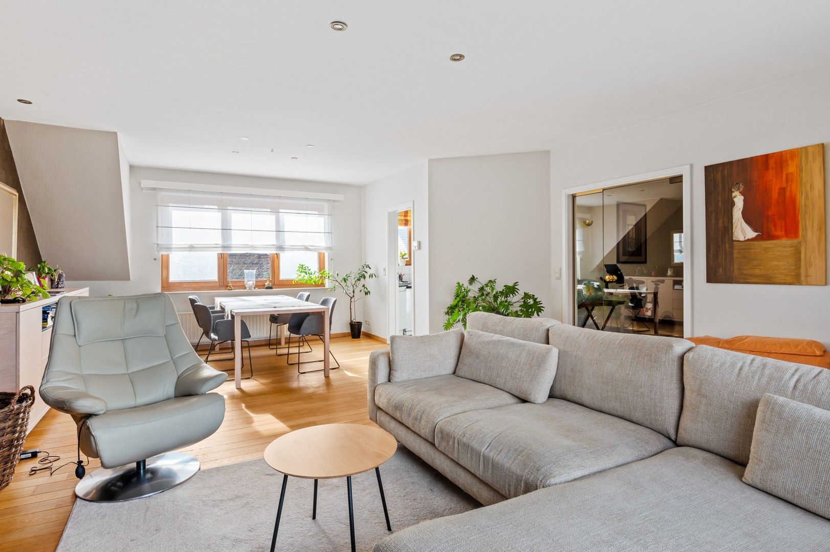 Lichtrijk dakappartement met 3 slaapkamers en zonnig terras foto 4