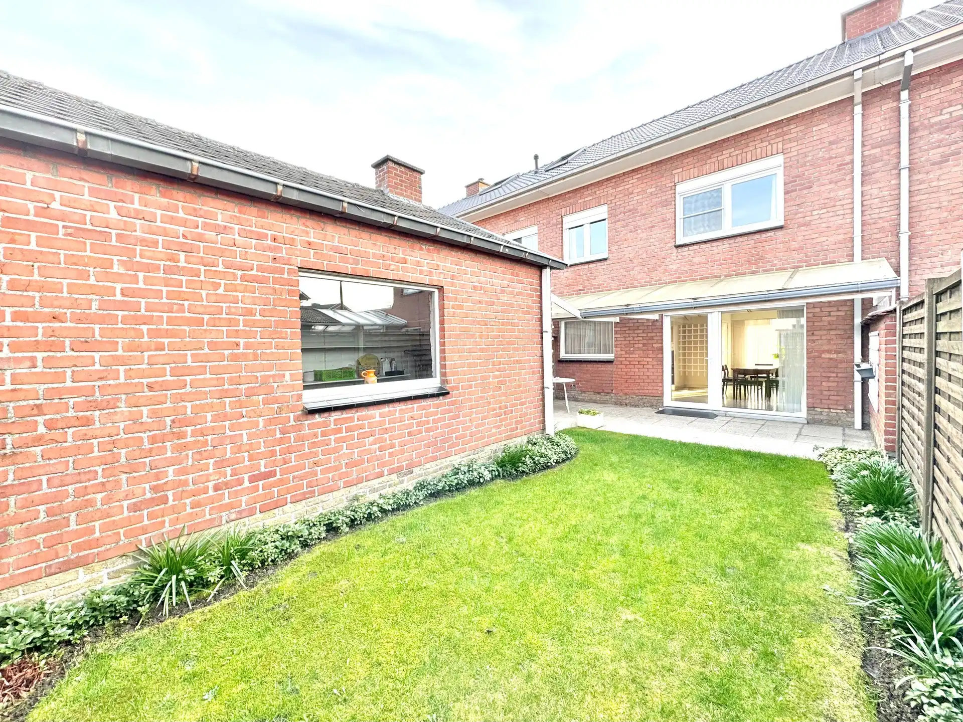 Hoofdfoto van de publicatie: WONING | TUIN | 3 KAMERS | GARAGE | 107 M²