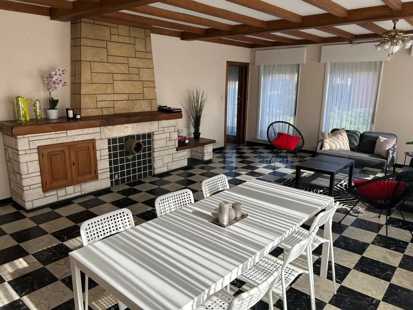 Ruime gezinswoning met 3 slpks! foto 5