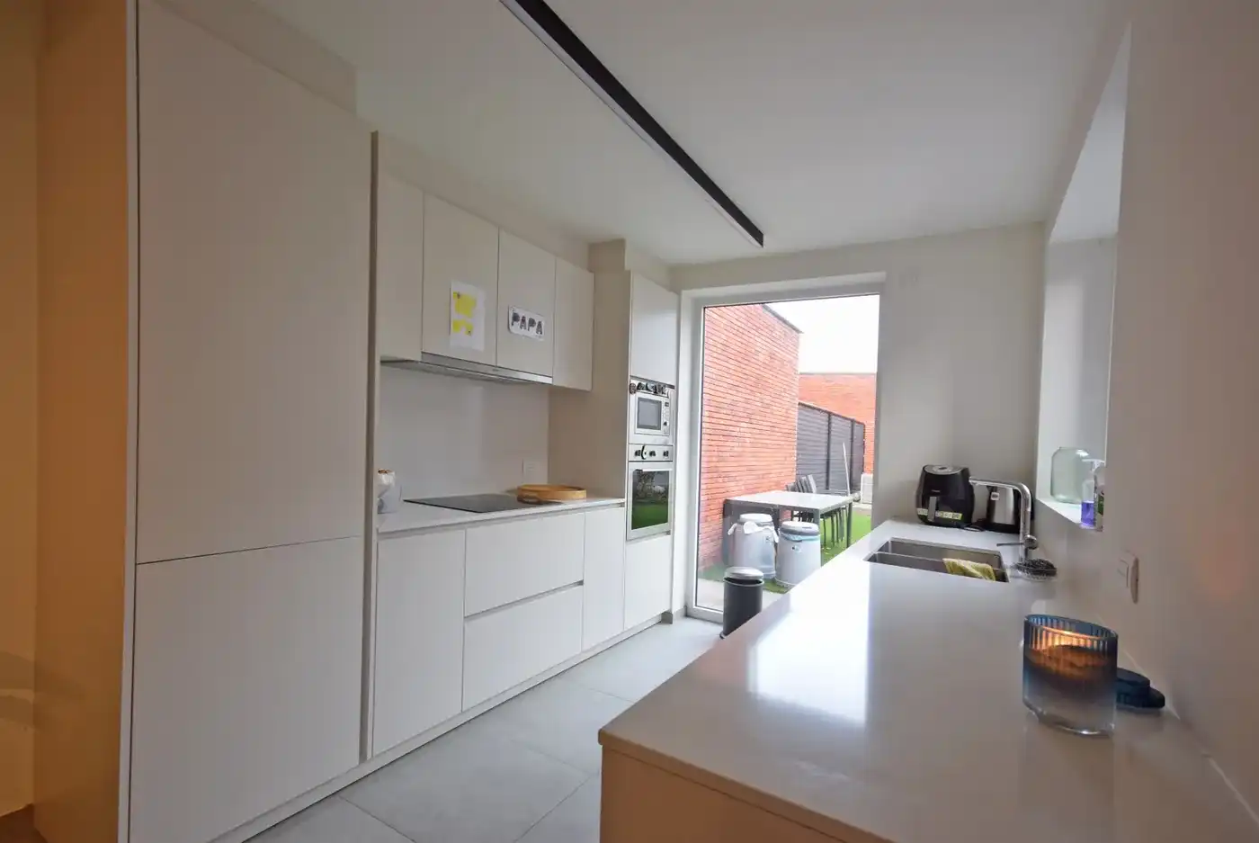 WONING MET 3 SLAAPKAMERS EN AANGRENZENDE GARAGE foto 4