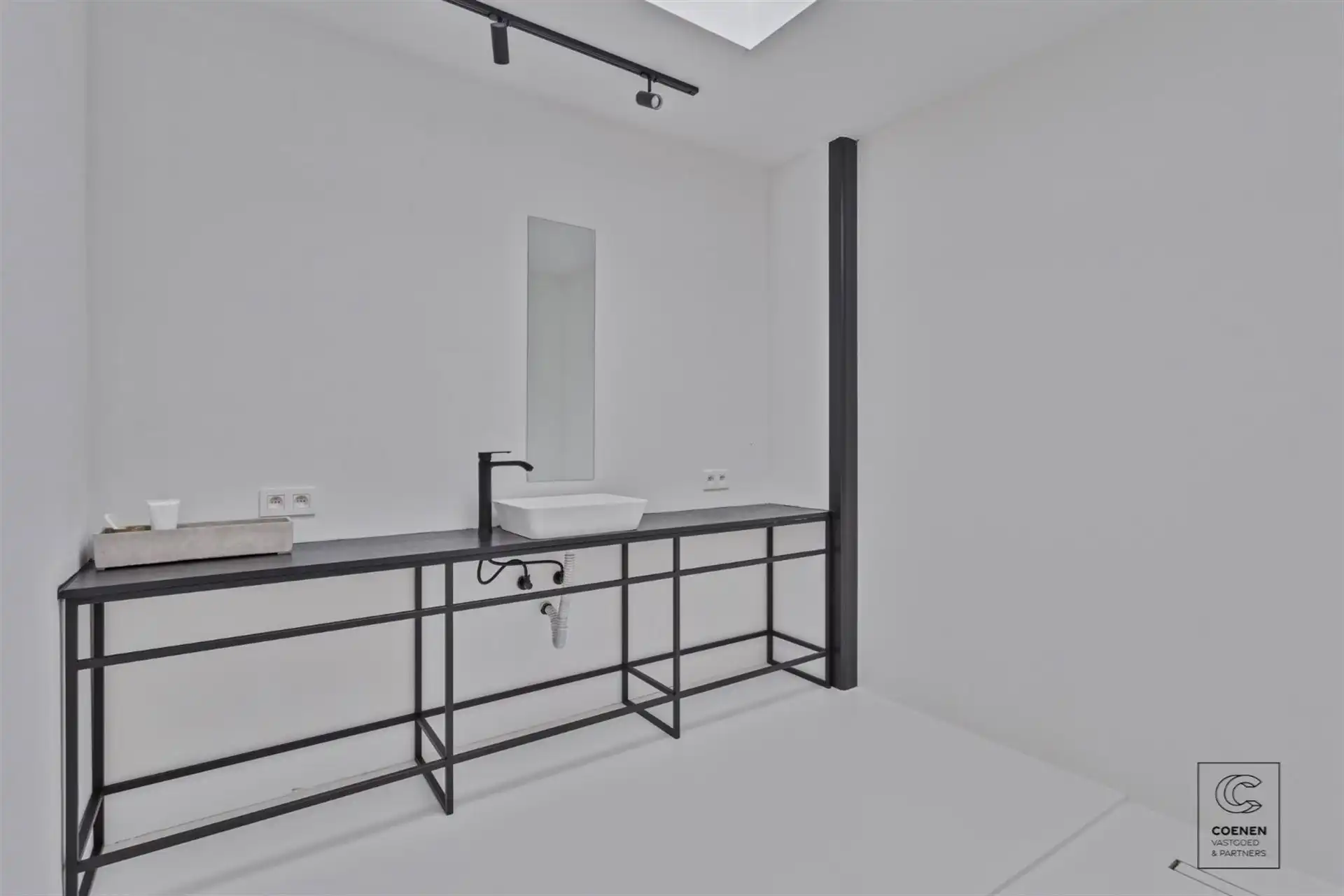 Prachtig en verder af te werken HOB op rustige locatie! foto 25