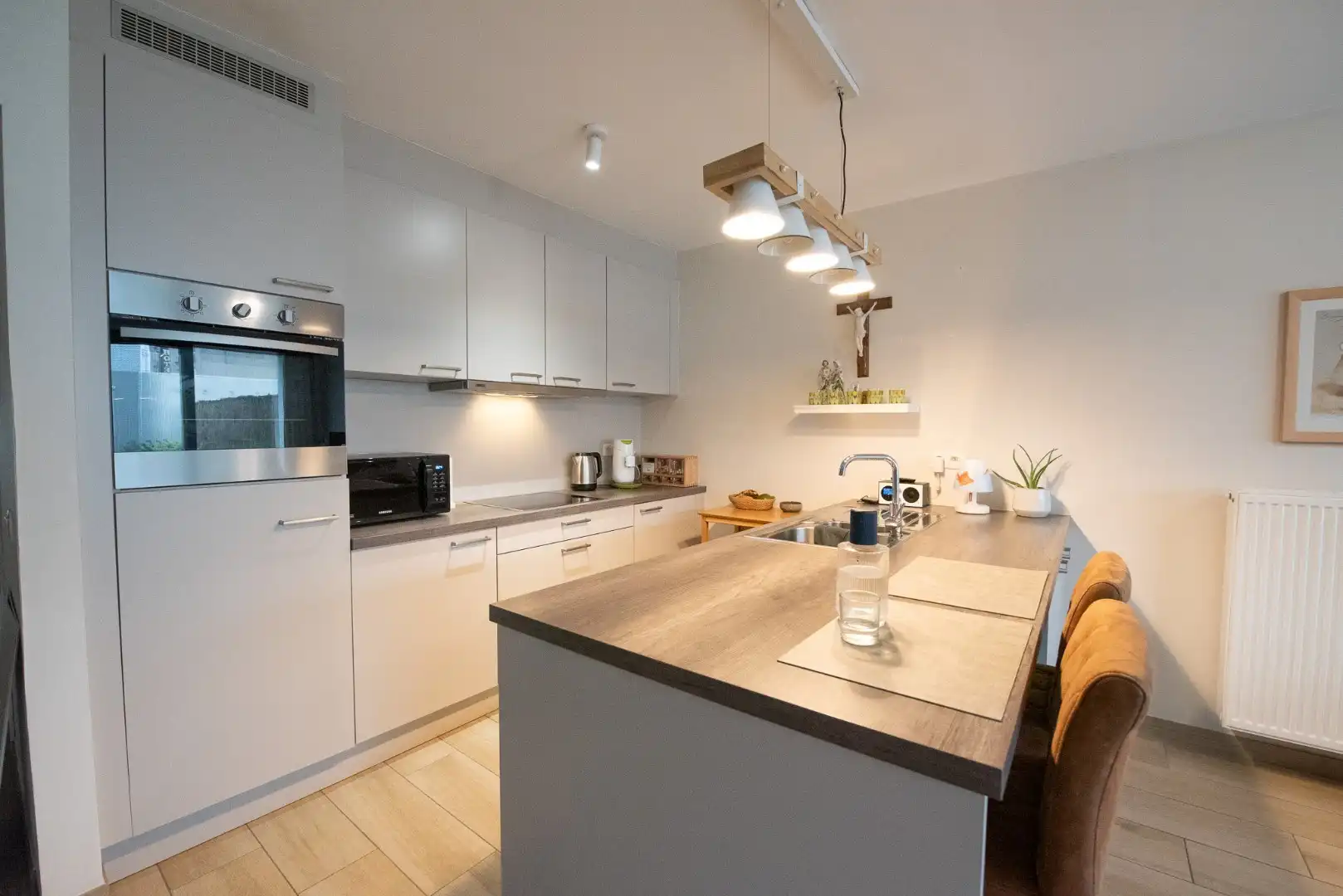 Instapklaar gelijkvloers nieuwbouwappartement vlakbij park Baron Casier. foto 3