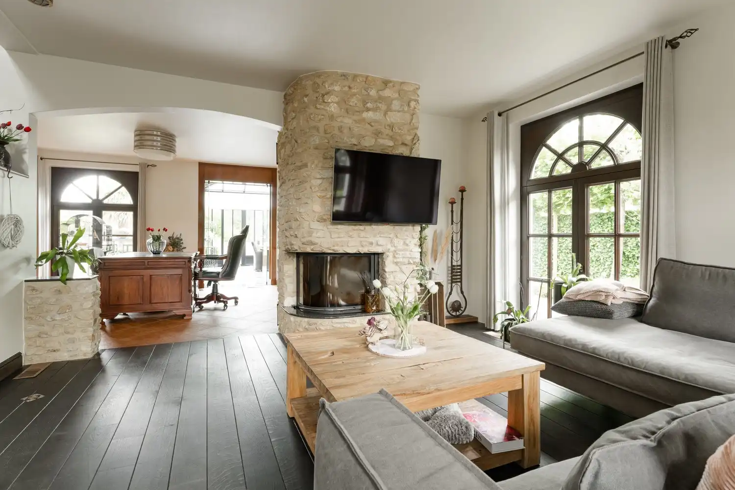 Exclusieve villa in zuiderse stijl op een magnifiek perceel van 5226m²! foto 5