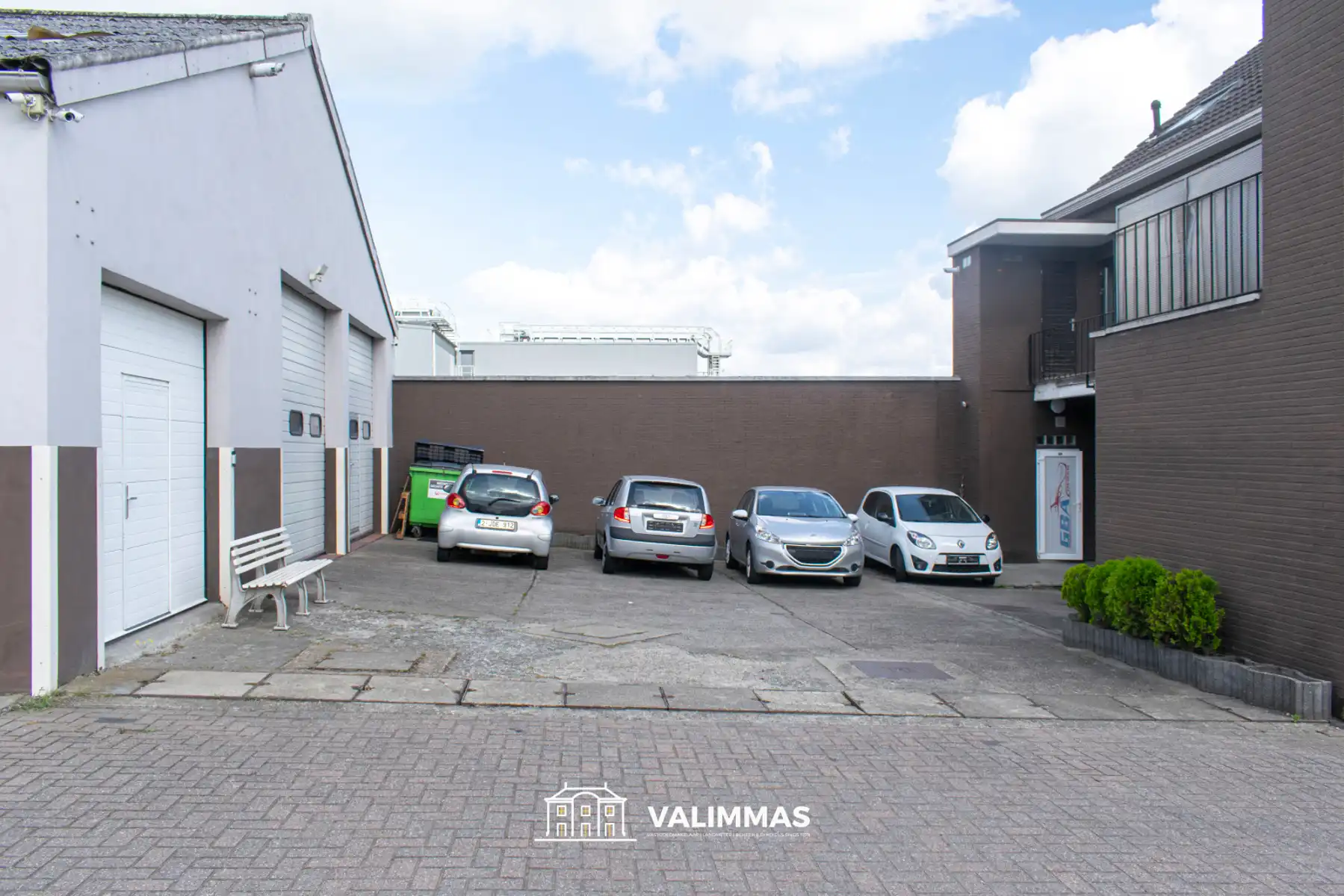 Handelsruimte / showroom met opslagplaats en parking... foto 10