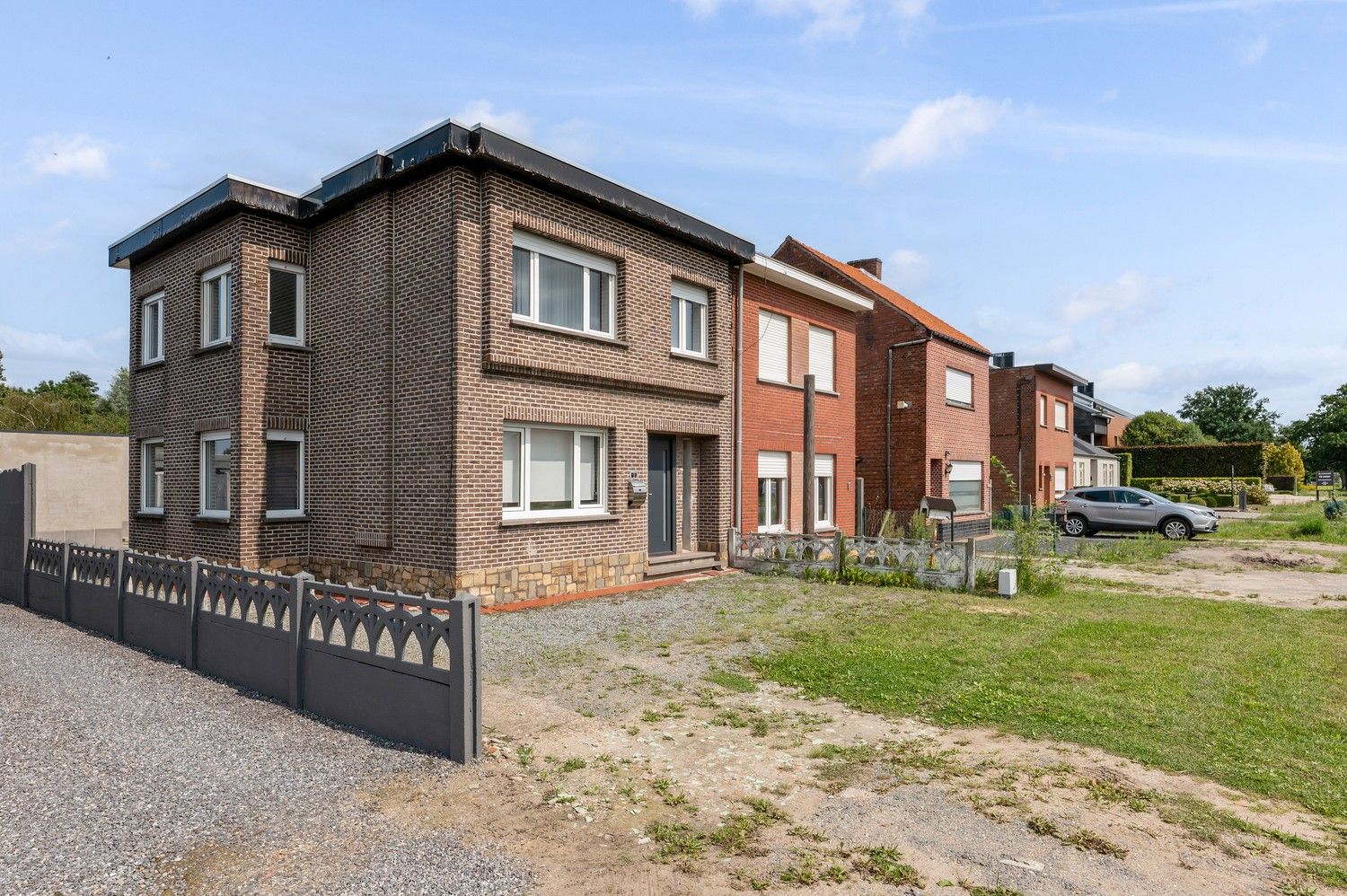 GERENOVEERDE WONING MET BIJGEBOUW foto 2