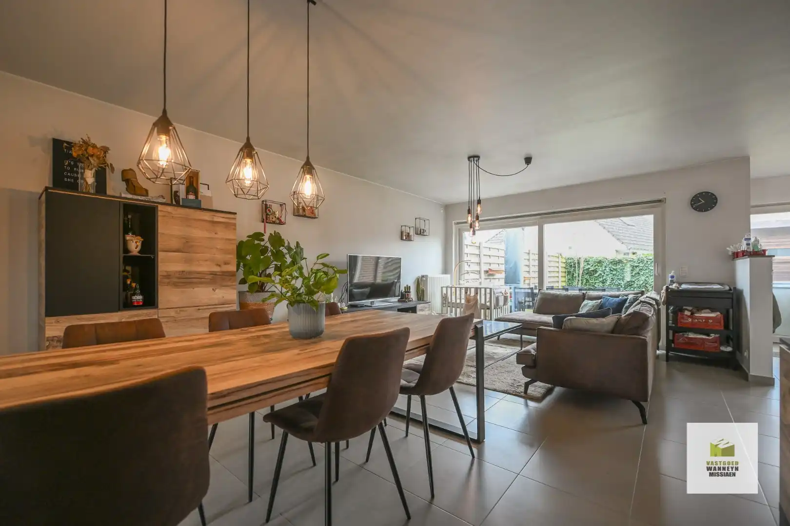 Energiezuinige en instapklare woning op rustige ligging in doodlopende straat te centrum Roeselare foto 6