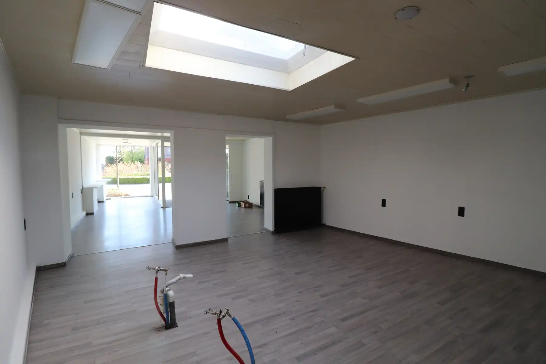 Handelspand van 188 m² nabij het centrum van Merksplas.  foto 3