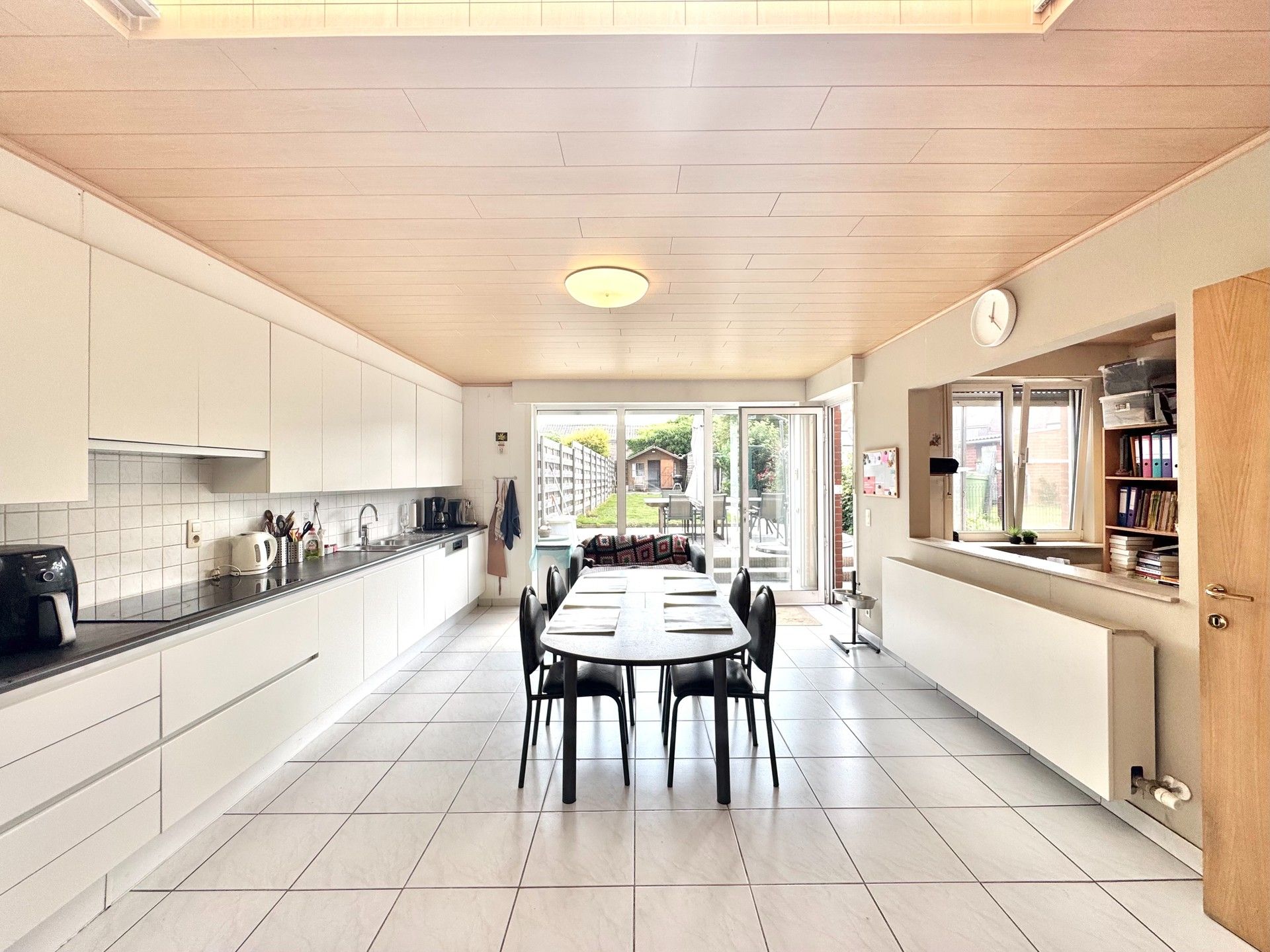 BREDEGEVEL-WONING MET 3 KAMERS, GROTE GARAGE & TUIN foto 11