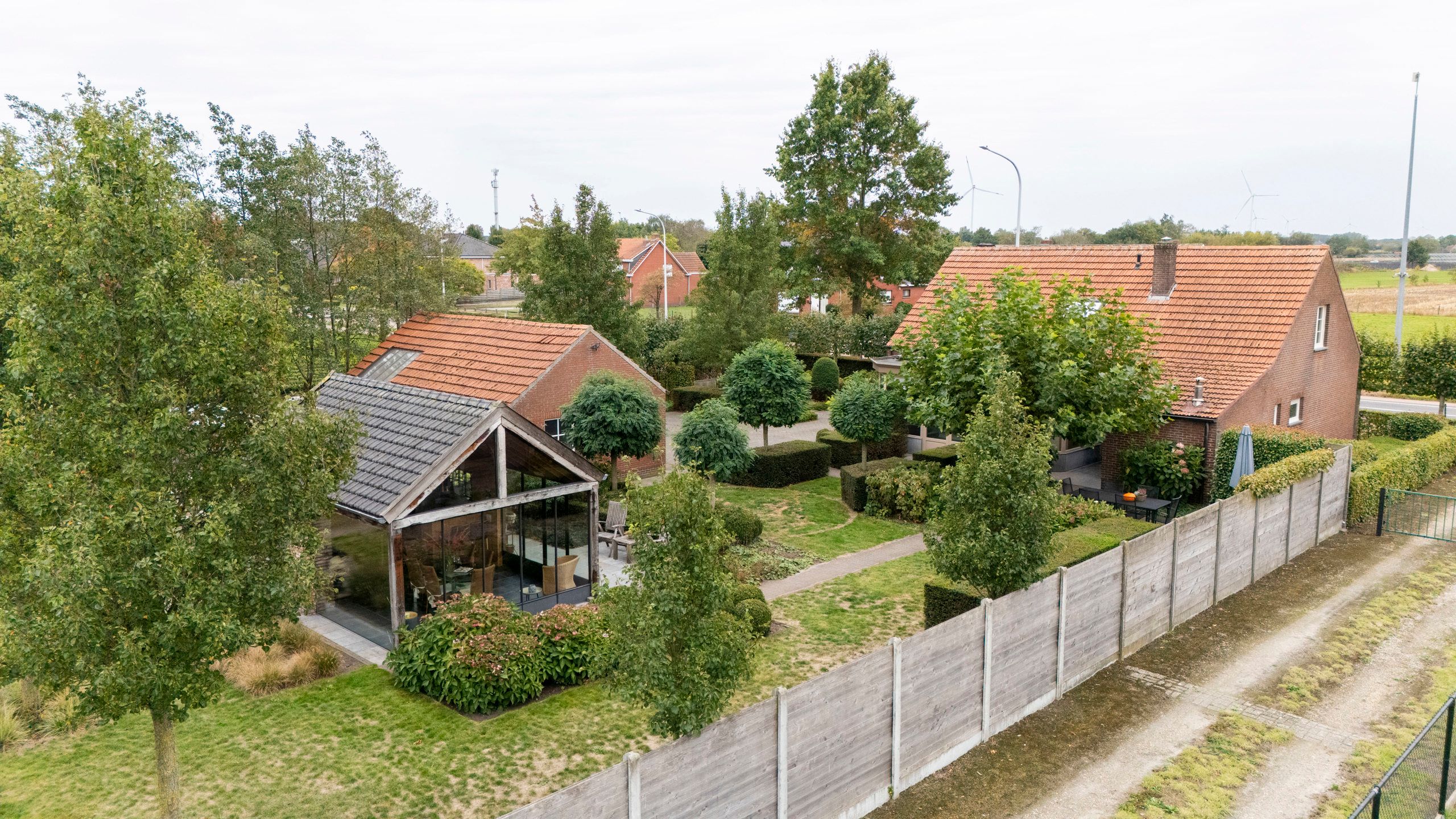 Landelijke woning met 3 slpk. en vrij uitzicht op een perceel van ca. 3.400 m² foto 37