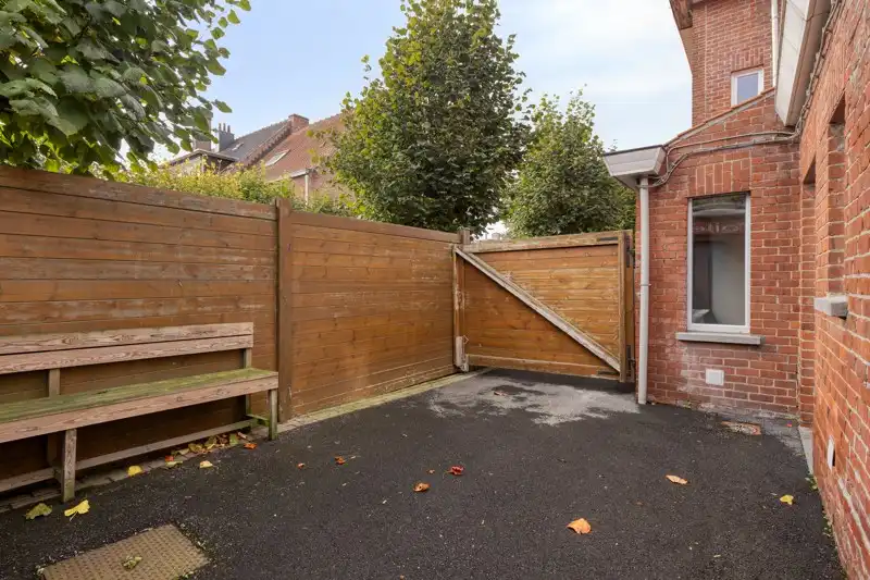 Commercieel pand met woonst en feestzaal op zichtbare locatie te Tielt 🏠 foto 34