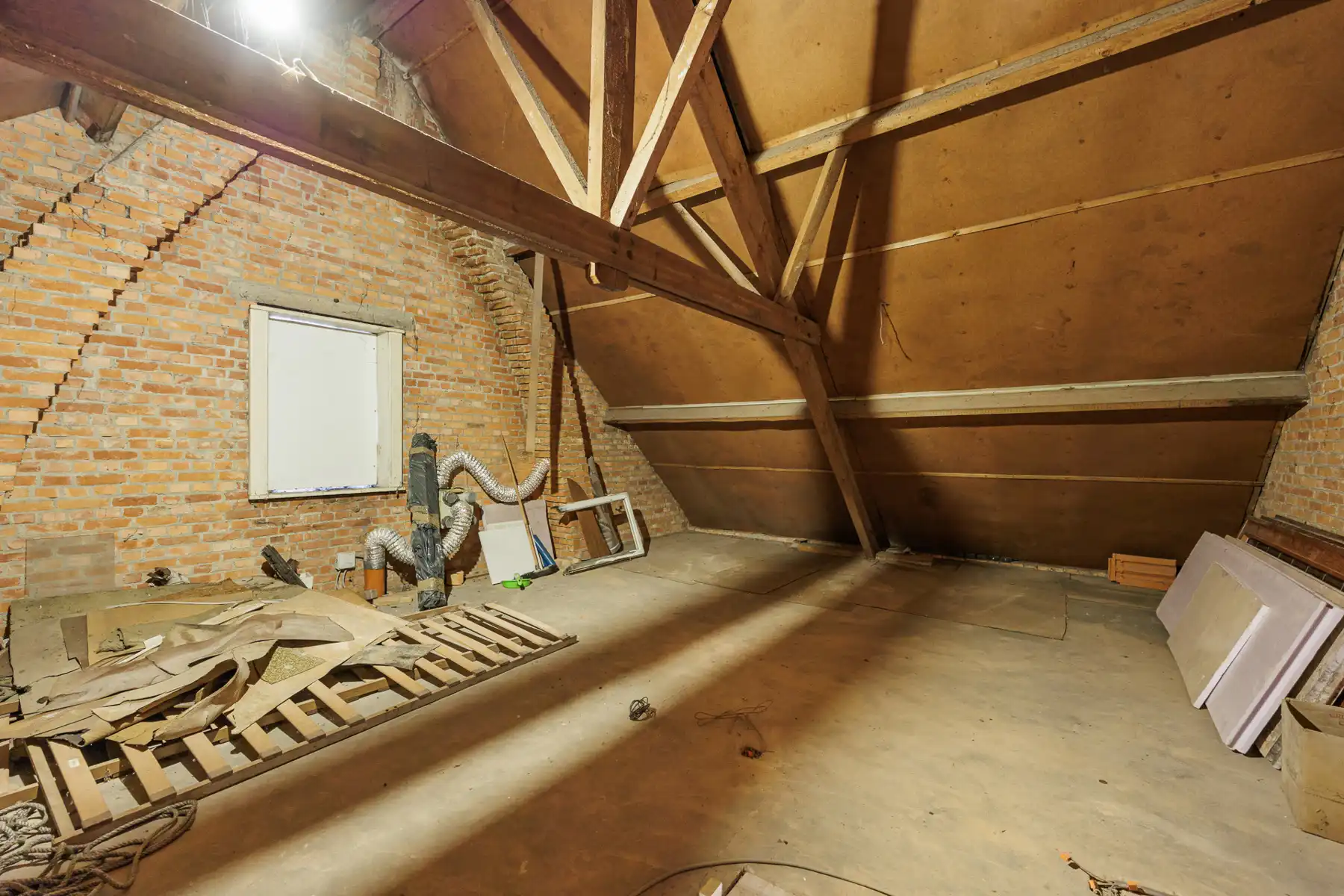 Eengezinswoning met 3 slaapkamers en tuin in het centrum van Merksplas.  foto 15